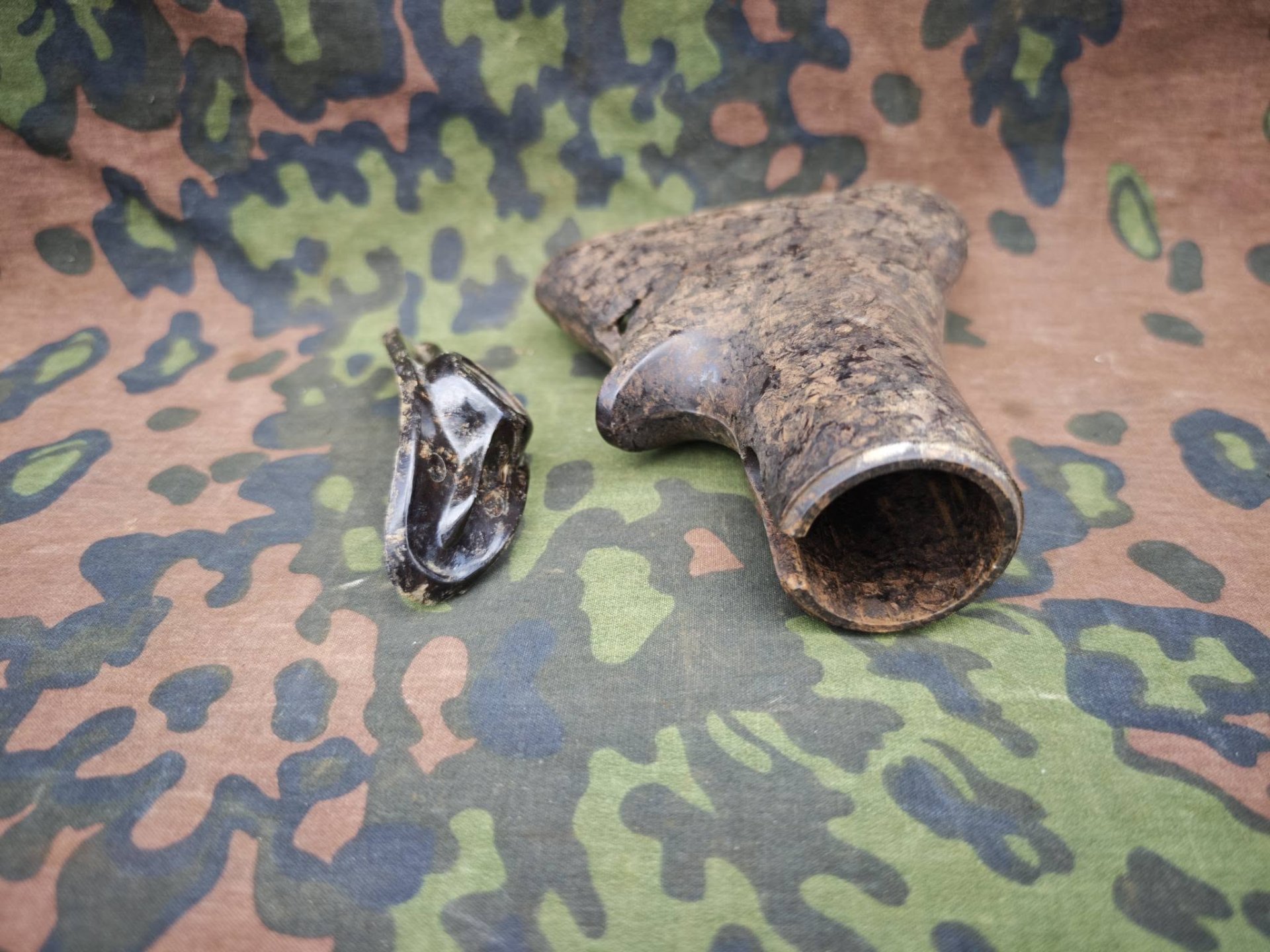 MG34 Bakelitkolben – Original – Bild 3