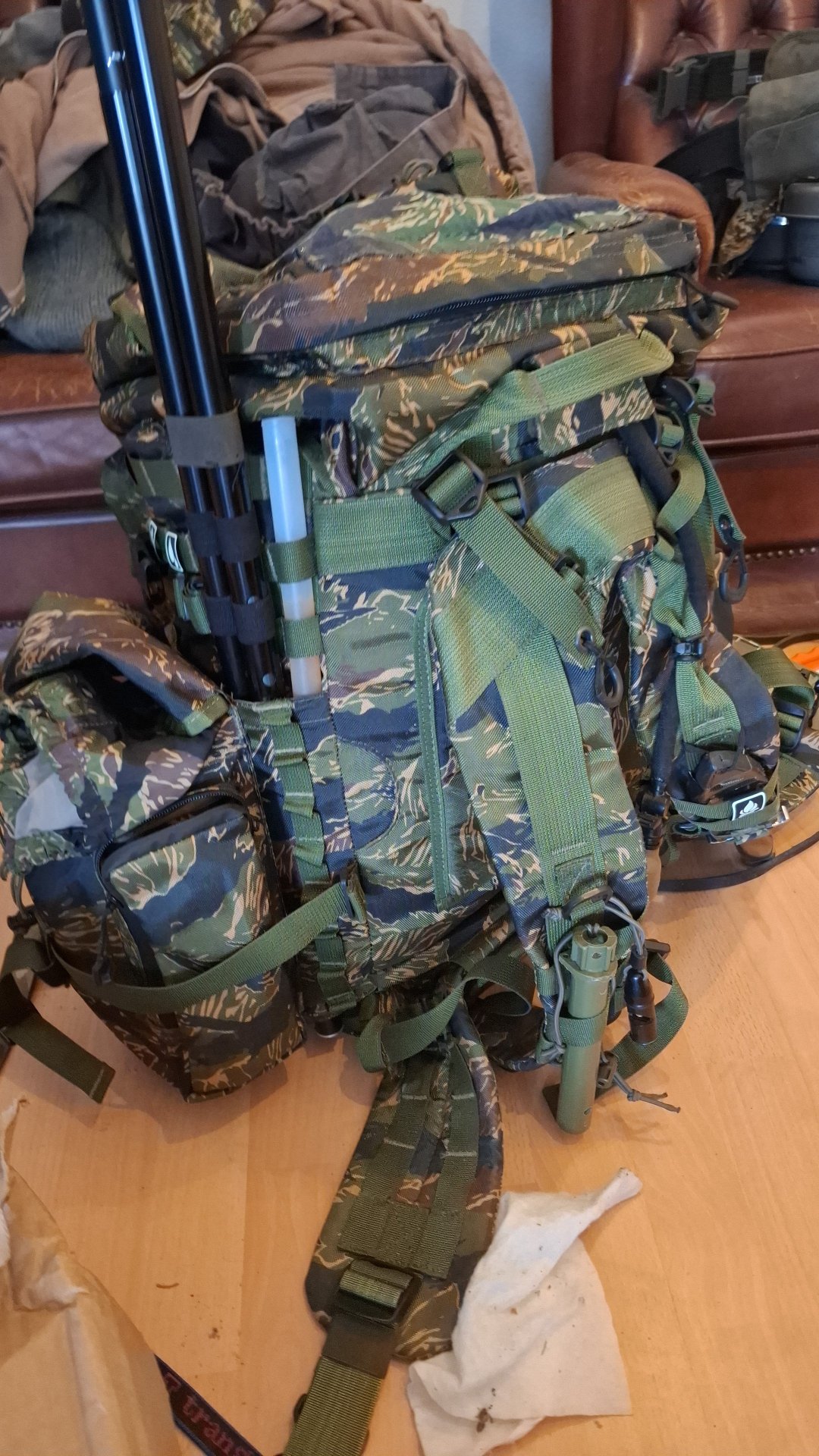 Large Becker Patrol Pack Tiger stripe – Bild 3