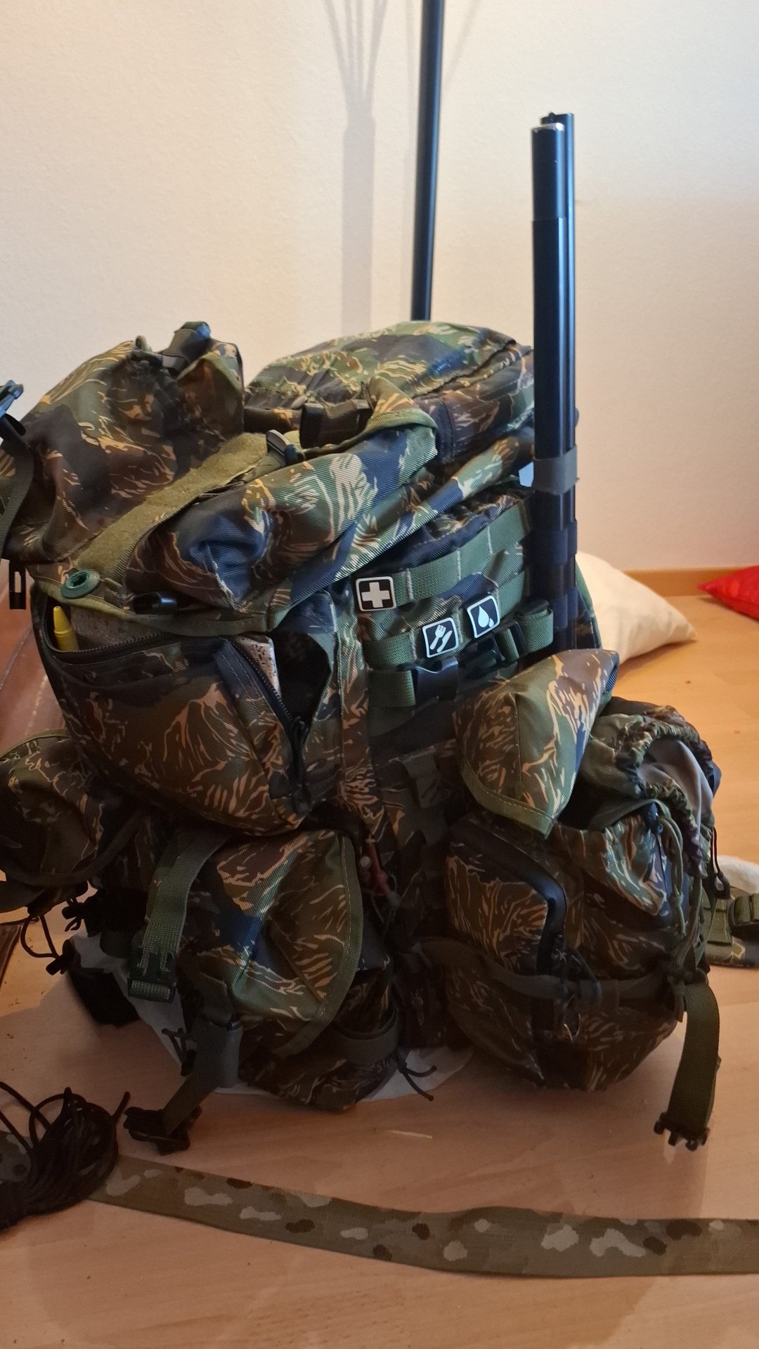 Large Becker Patrol Pack Tiger stripe – Bild 2