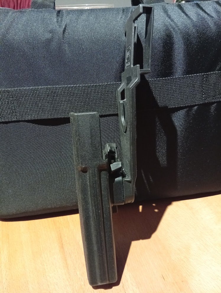 GLOCK Safety Holster mit Tandemtrageplatte rechts für Kal. 9 mm Luger, .357 SIG, .40 S&W – Bild 2