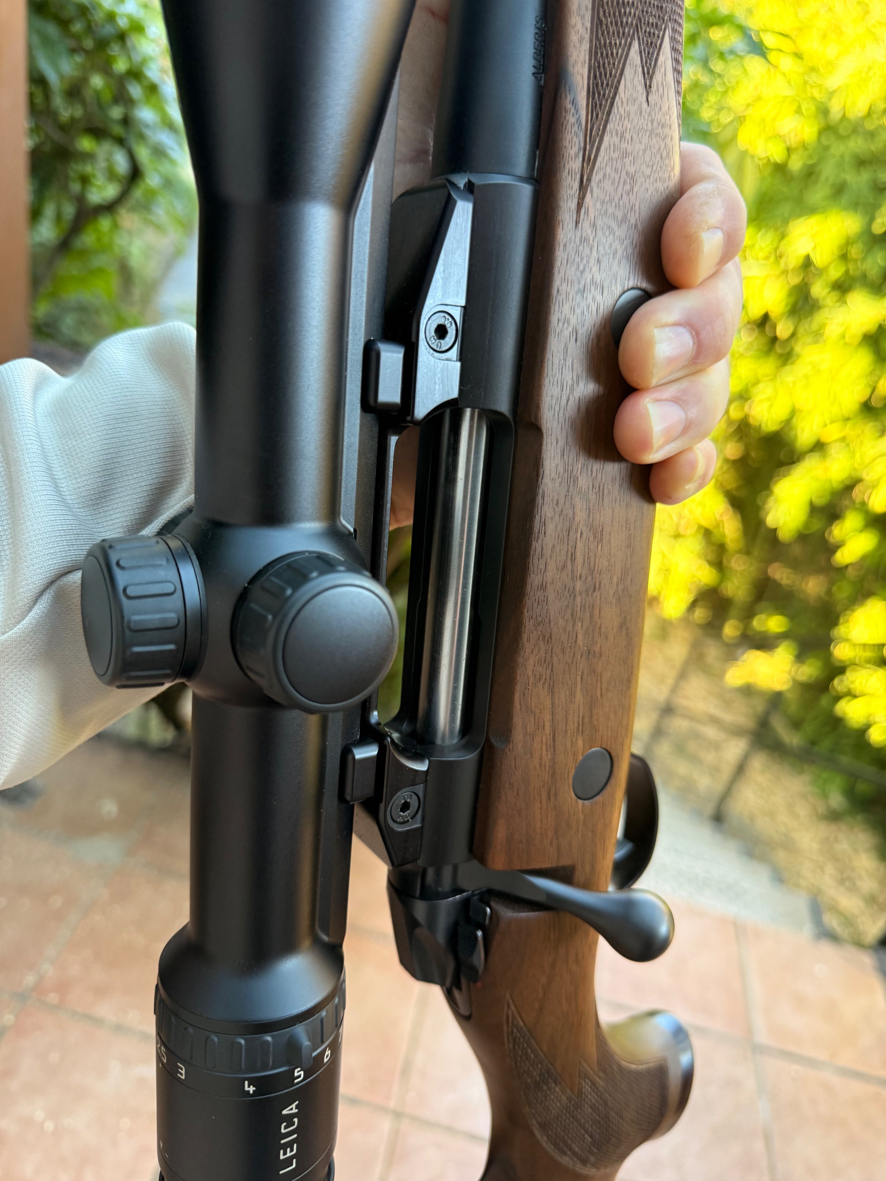 Sako MA05 Bayerischer Stutzen mit LEICA ERi 2,5–10x42 Leuchtpunkt – Bild 7