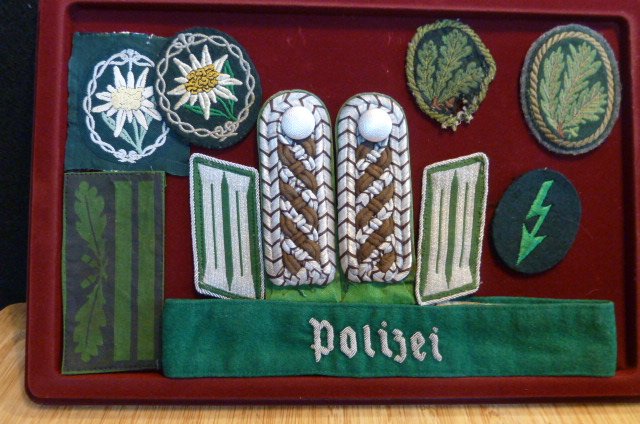 Abzeichen der Polizei 2. WK - Original – Bild 1