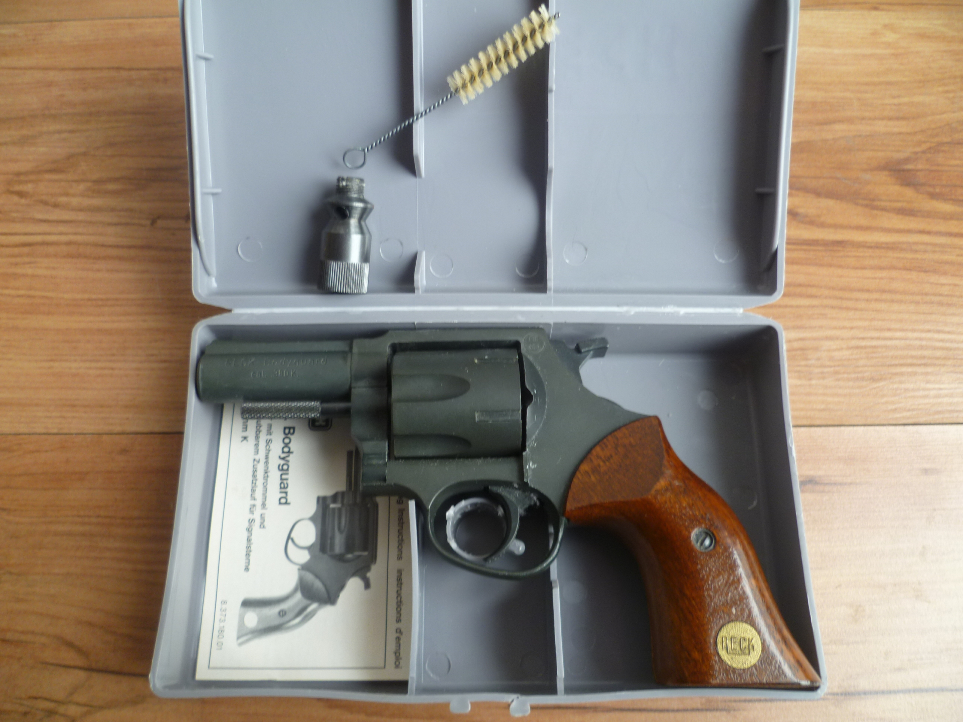 SRS Reck Bodyguard - 9 mm Rand Knall – Bild 1