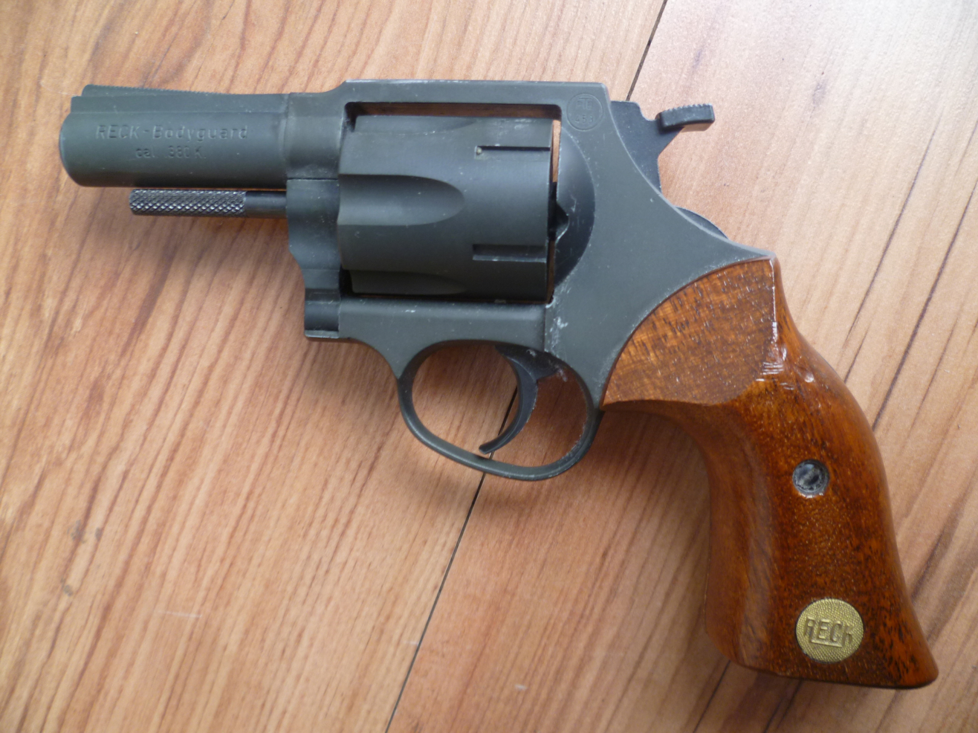 SRS Reck Bodyguard - 9 mm Rand Knall – Bild 2