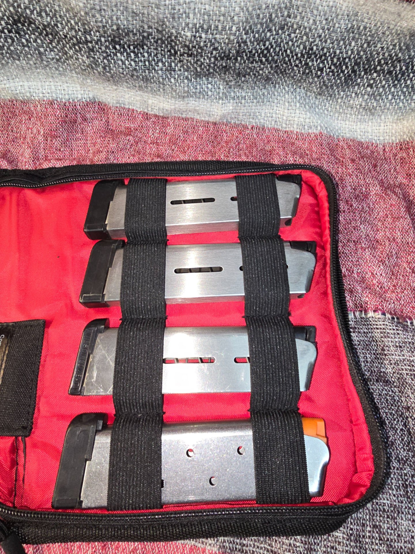 Konvolut Pistolenmagazine Kaliber .45 ACP für 1911er Pistolen – Bild 5
