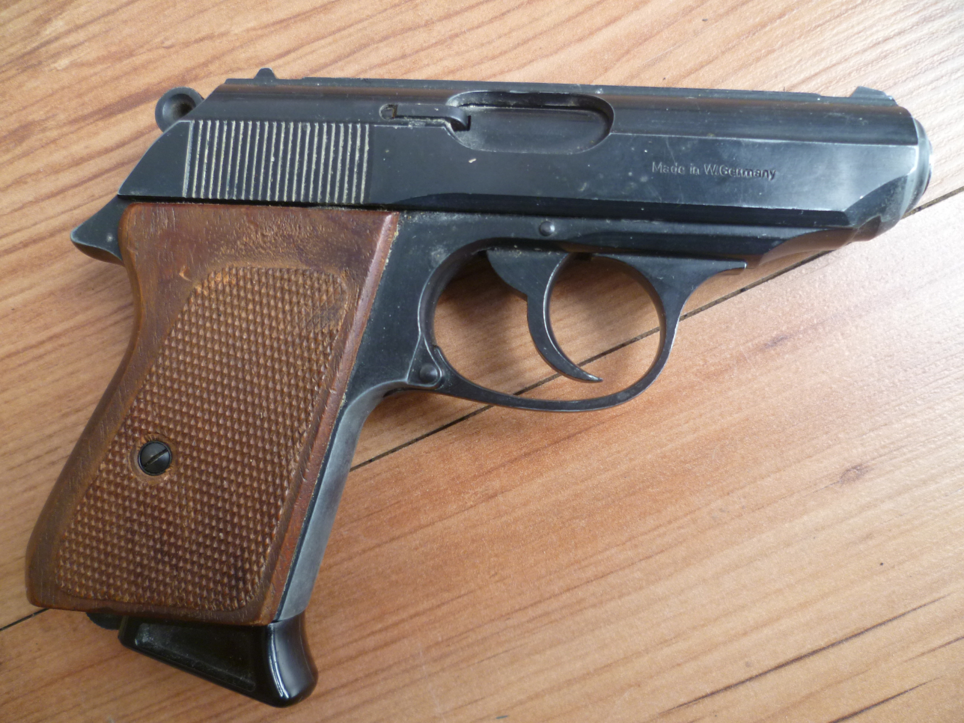 SRS Erma EGP 75 S - 8 mm Knallpatrone – Bild 2