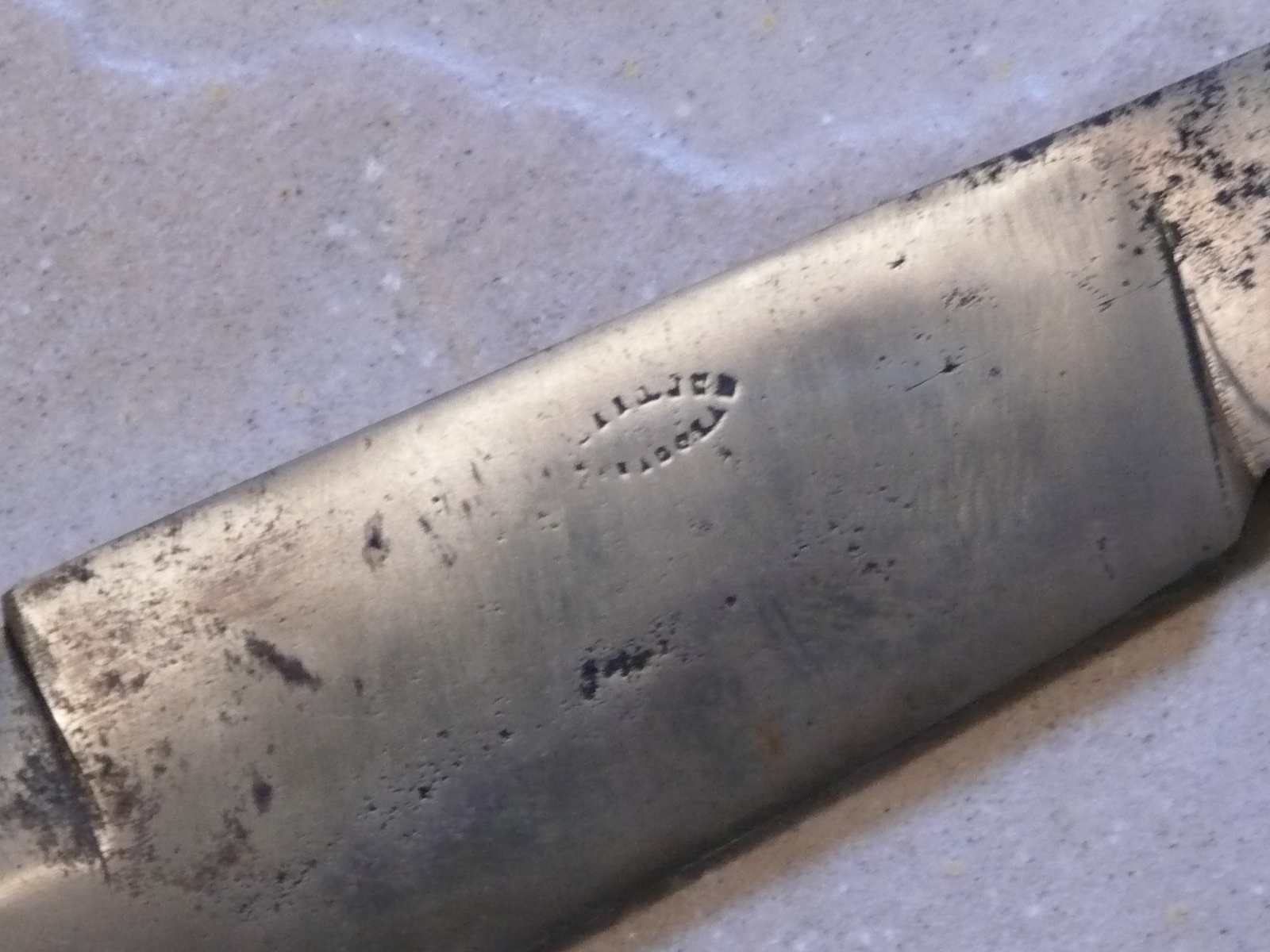 Messer m. spez. Verriegelung – Bild 3