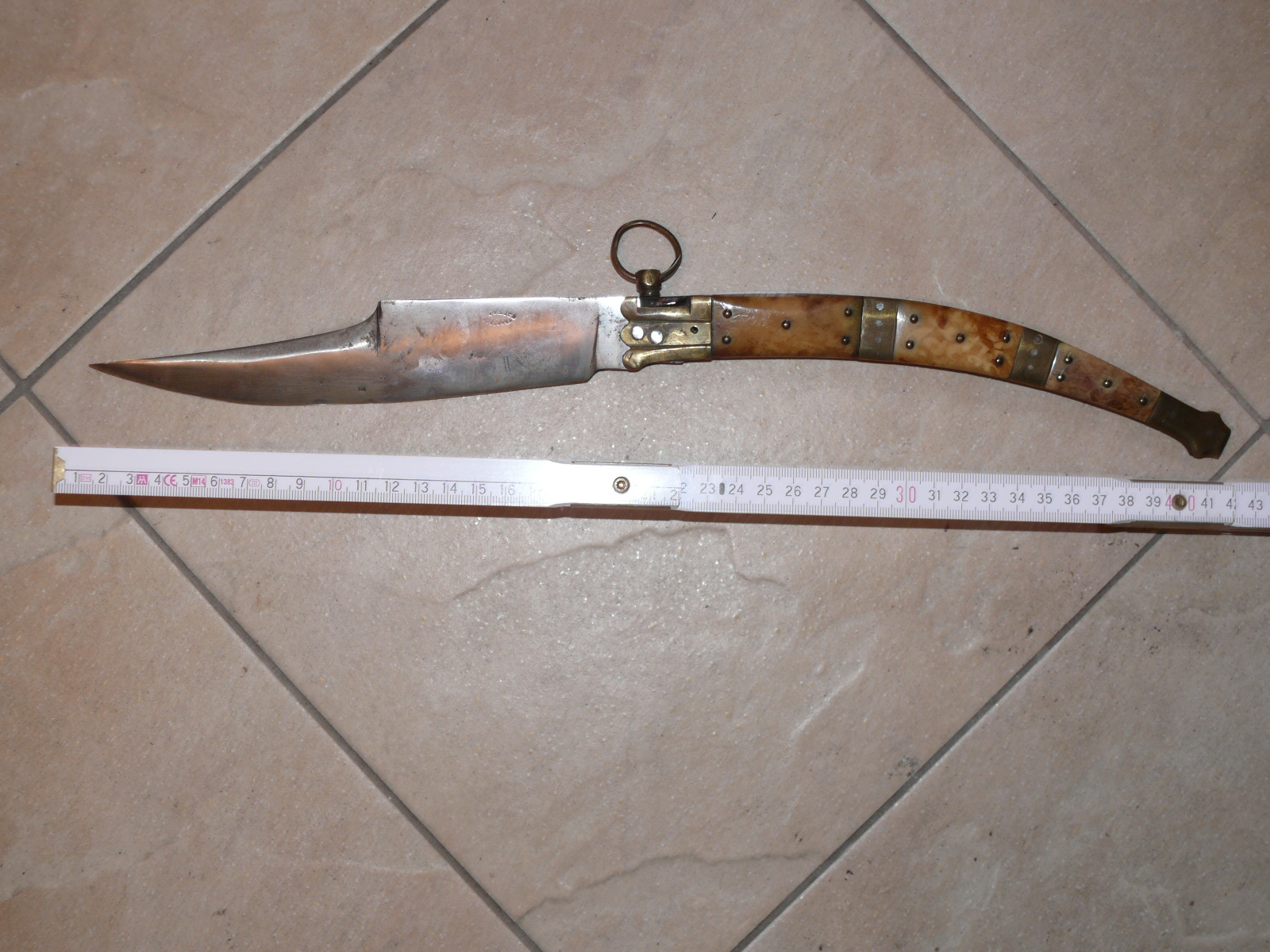 Messer m. spez. Verriegelung – Bild 1
