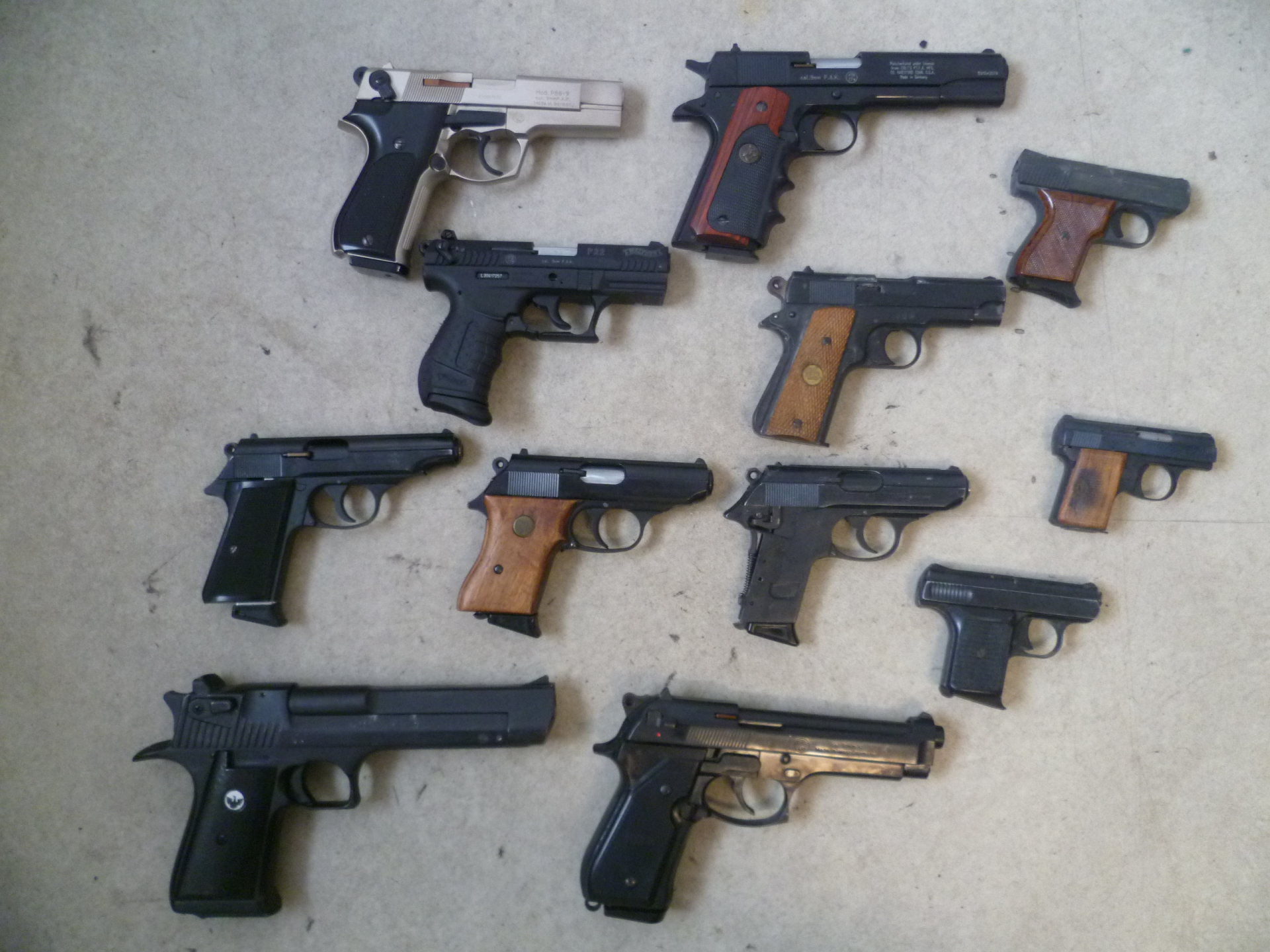 SRS Riesen-Konvolut Schreckschusswaffen DEFEKT – Bild 2