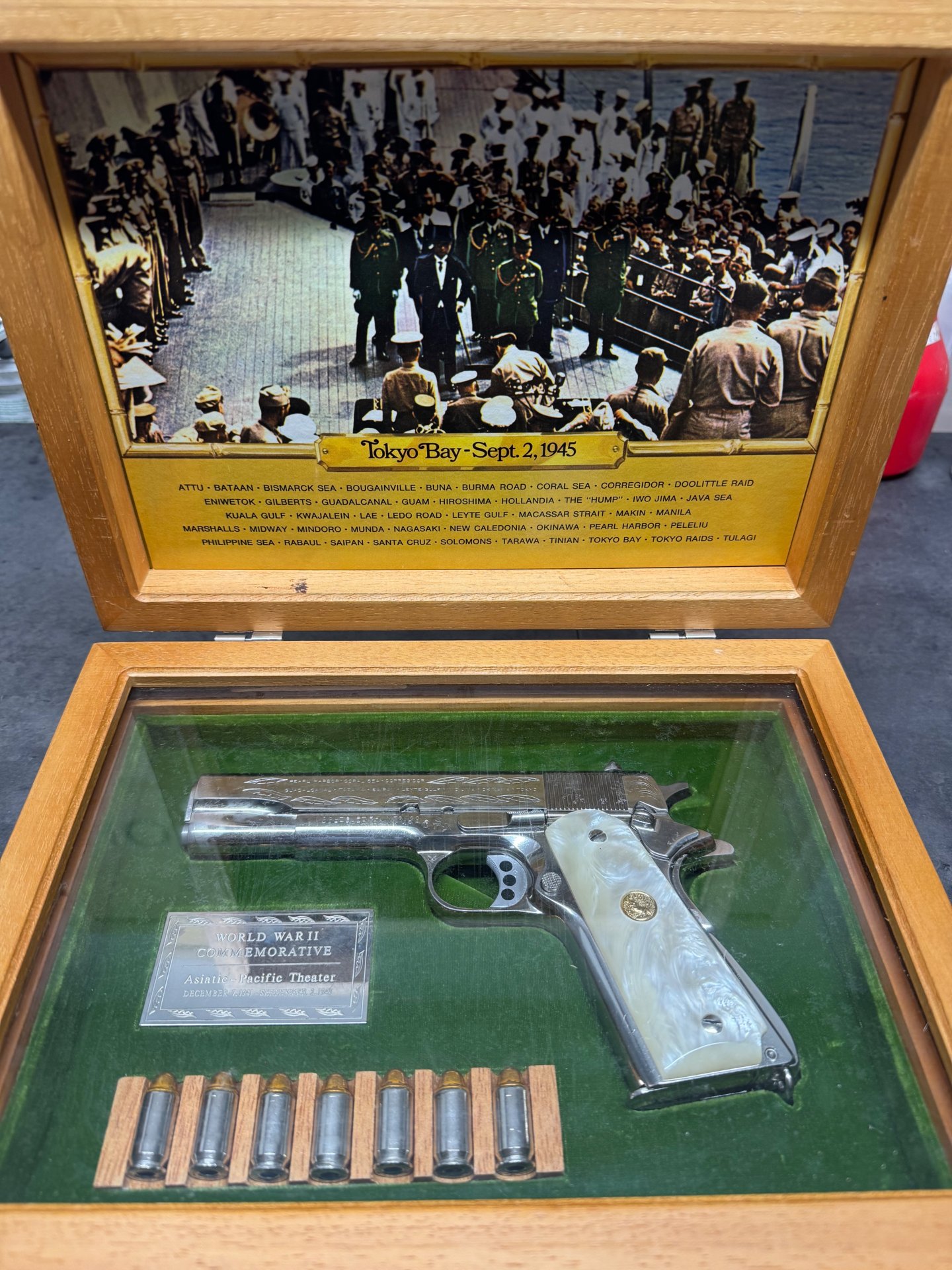 Colt 1911 M1911A1 WWII Pacific Theater Commemorative Sondermodell – Bild 1