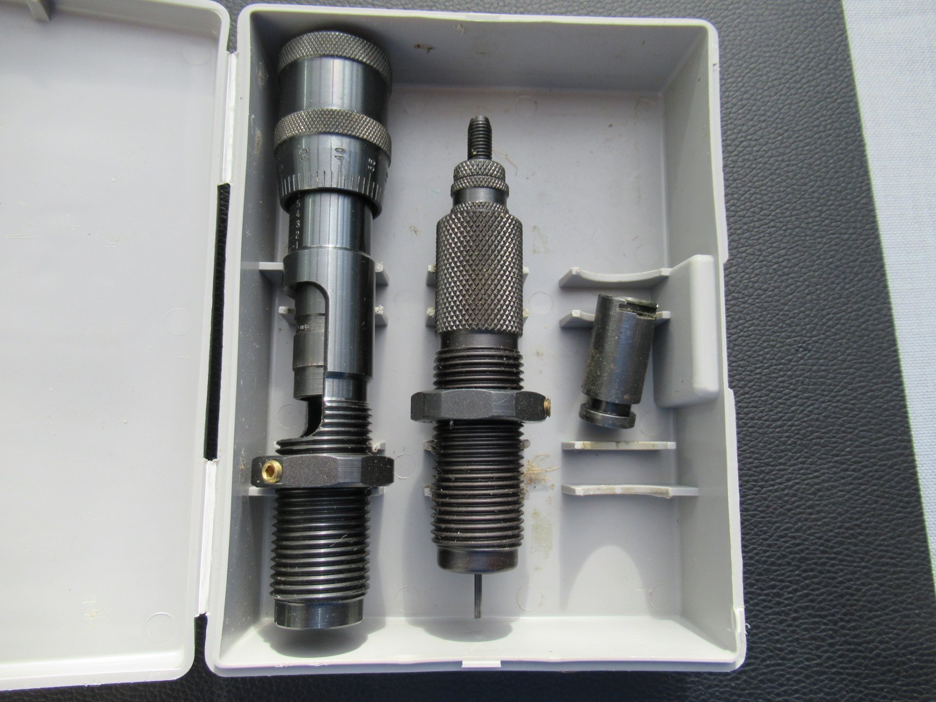 RCBS Competition Matrizensatz Kaliber 6,5x55 Schweden Mauser mit Hülsenhalter – Bild 2