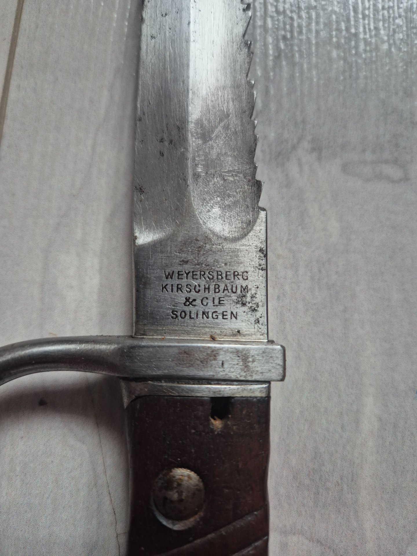 Dt. Seitengewehr 98/05 mit Sägerücken, 1 WK, Weyersberg- 1915 - inkl Scheide – Bild 2