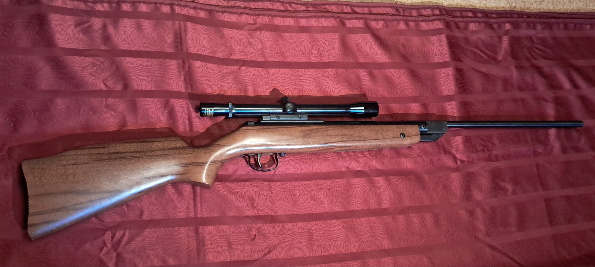Luftgewehr Diana 26 mit Zielfernrohr – Bild 2