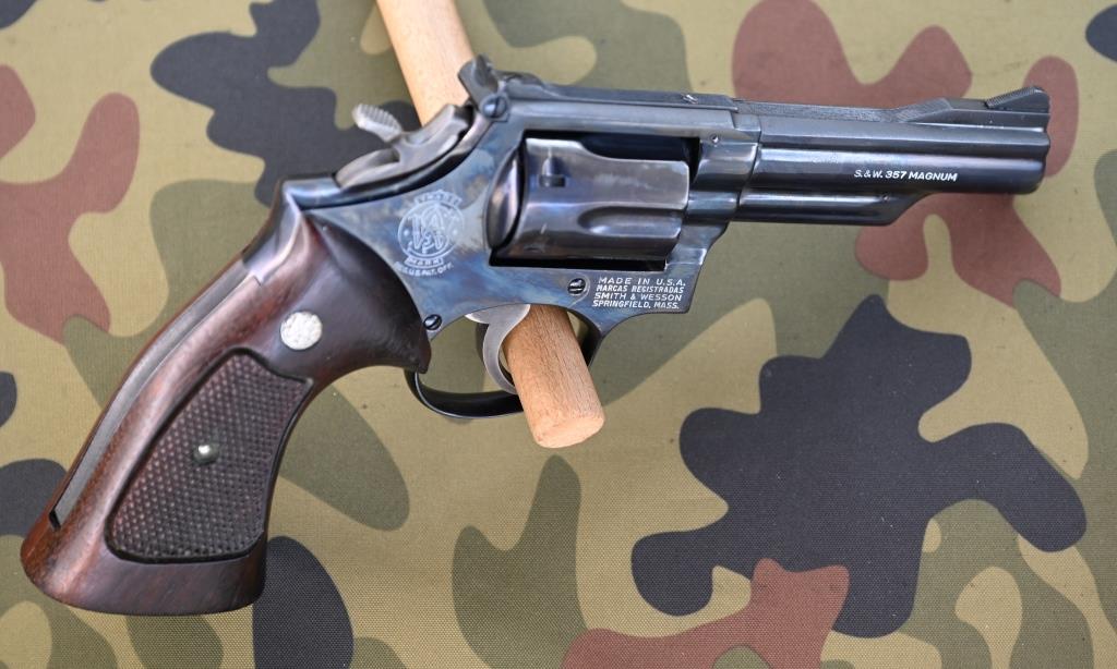 Combat - Revolver Smith & Wesson Mod. 19-3 Kal. .38 Special/.357 Magnum, Bj. 1982, 4 Zoll, prima! – Bild 4