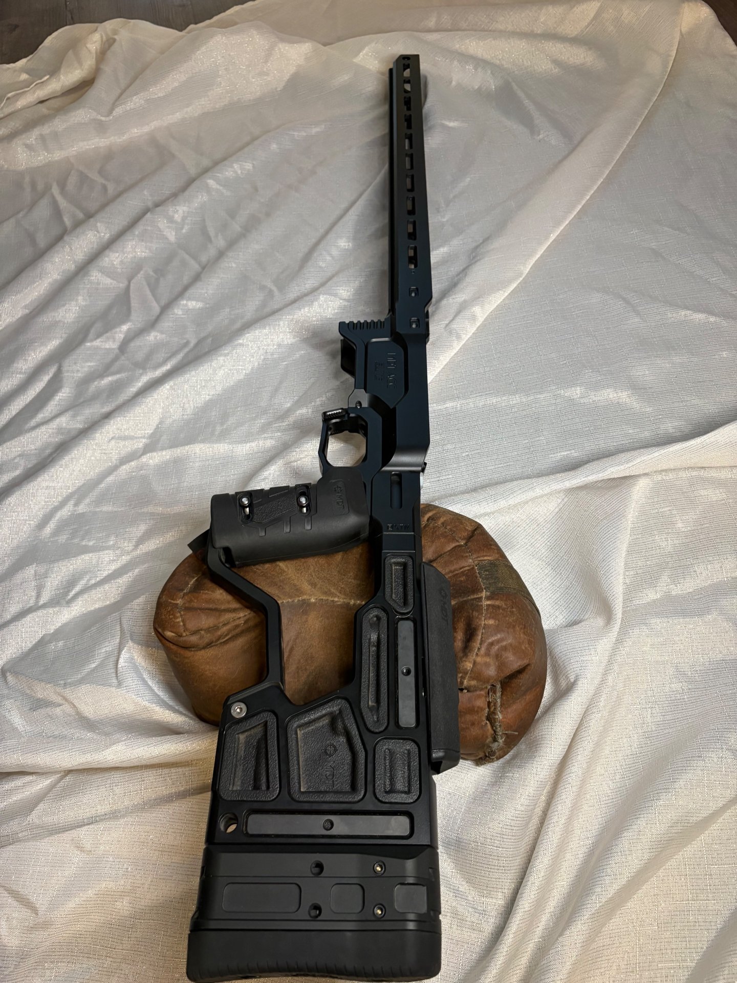 MDT ACC Elite mit Zubehör (R700SA) – Bild 2