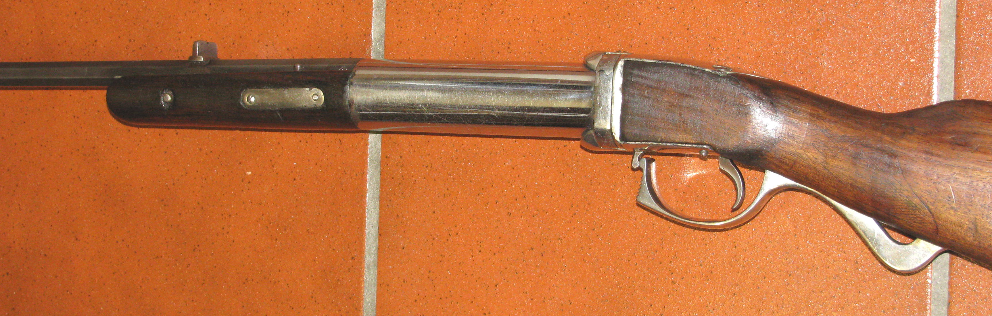 Sehr altes Luftgewehr in 6,35mm, noch in guten Zustand, wahrscheinlich Manteuffel – Bild 2