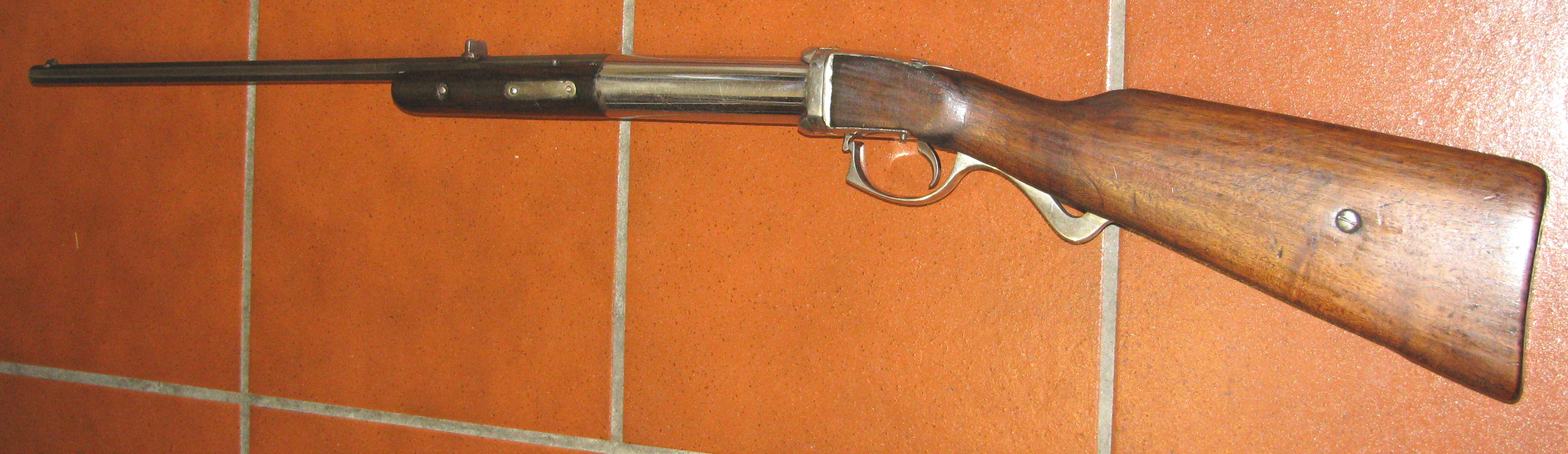 Sehr altes Luftgewehr in 6,35mm, noch in guten Zustand, wahrscheinlich Manteuffel – Bild 1