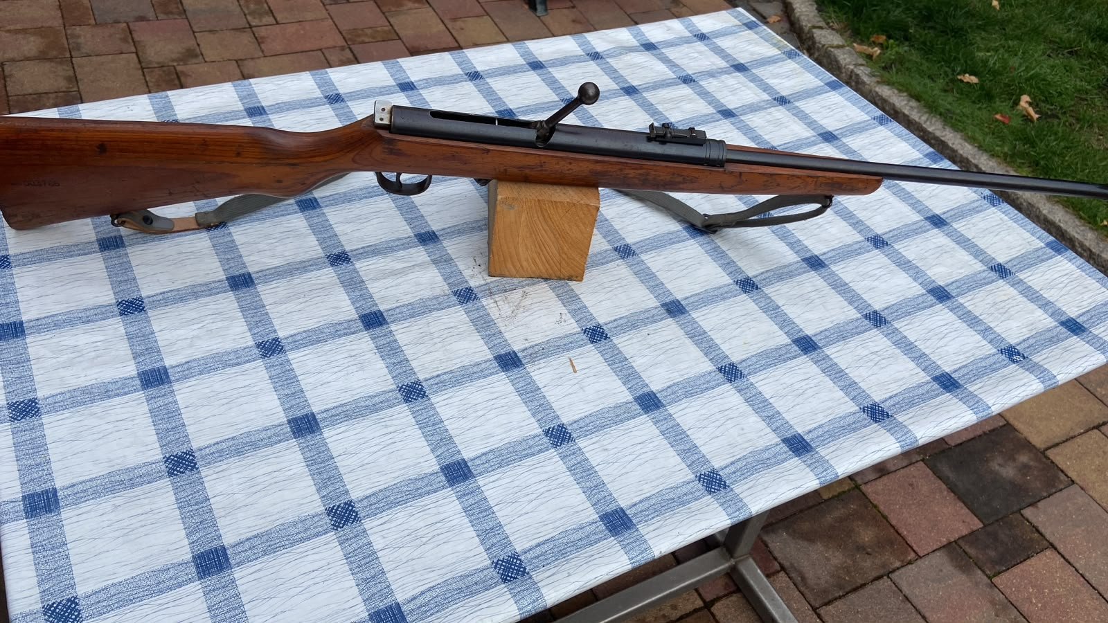 Haenel Mod. 49a Luftgewehr mit Tragegurt Schichtholzschaft und Sicherung – Bild 1