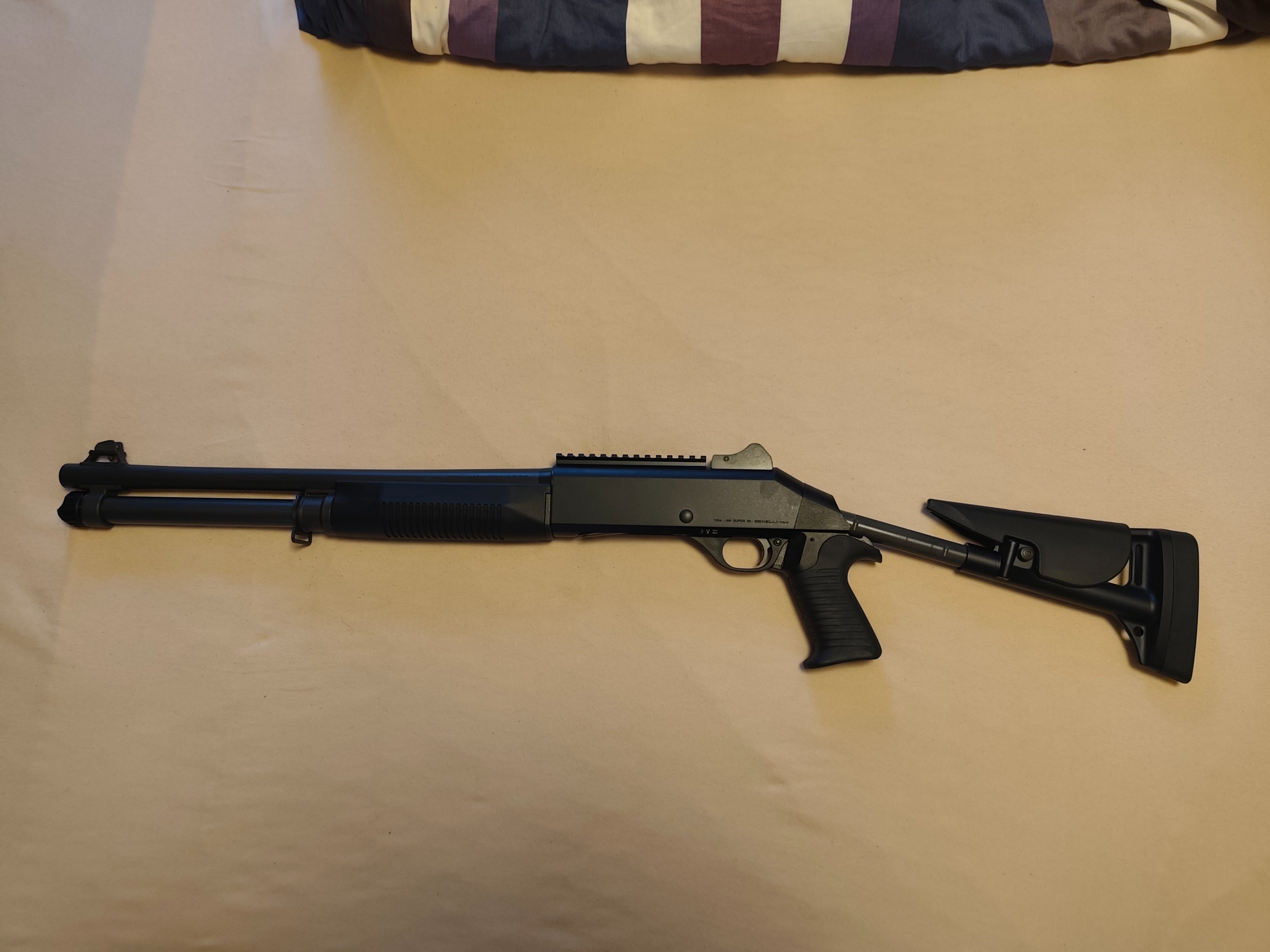 Benelli M4 Super 90 mit Teleskopschaft – Kal. 12/76 – Bild 2