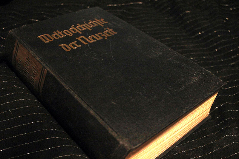 Weltgeschichte der Neuzeit in ihren leitenden Ideen - L. Ranke H. Tretschke 1939 – Bild 1
