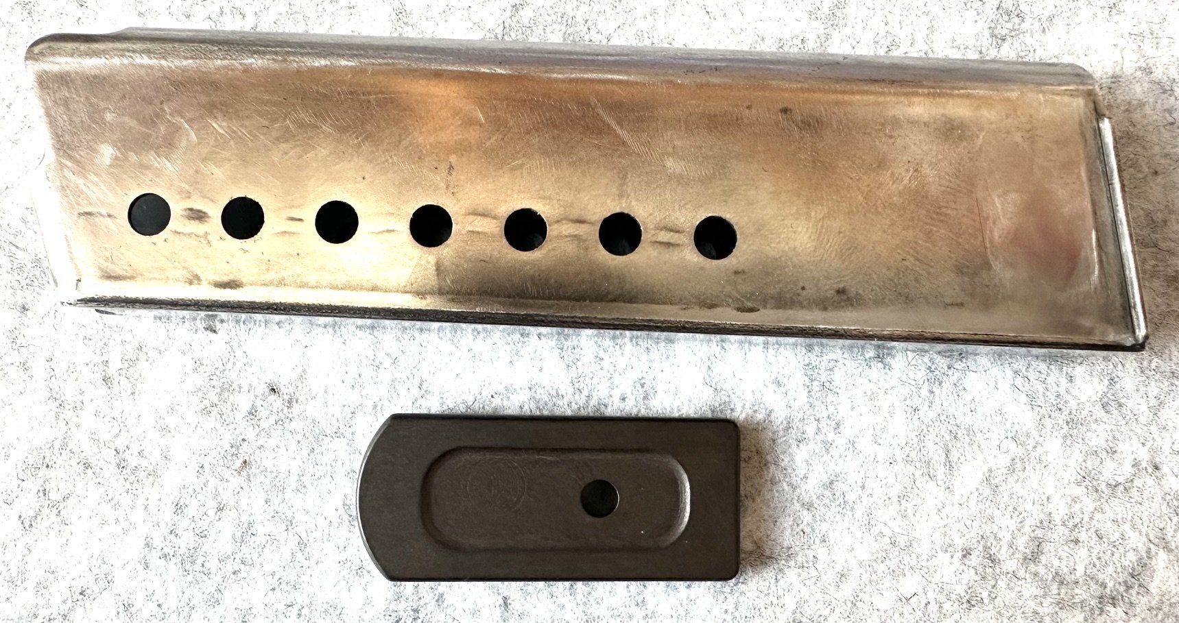 SIG P210 Magazingehäuse 9x19 mm, Magazinhalter unten. – Bild 2