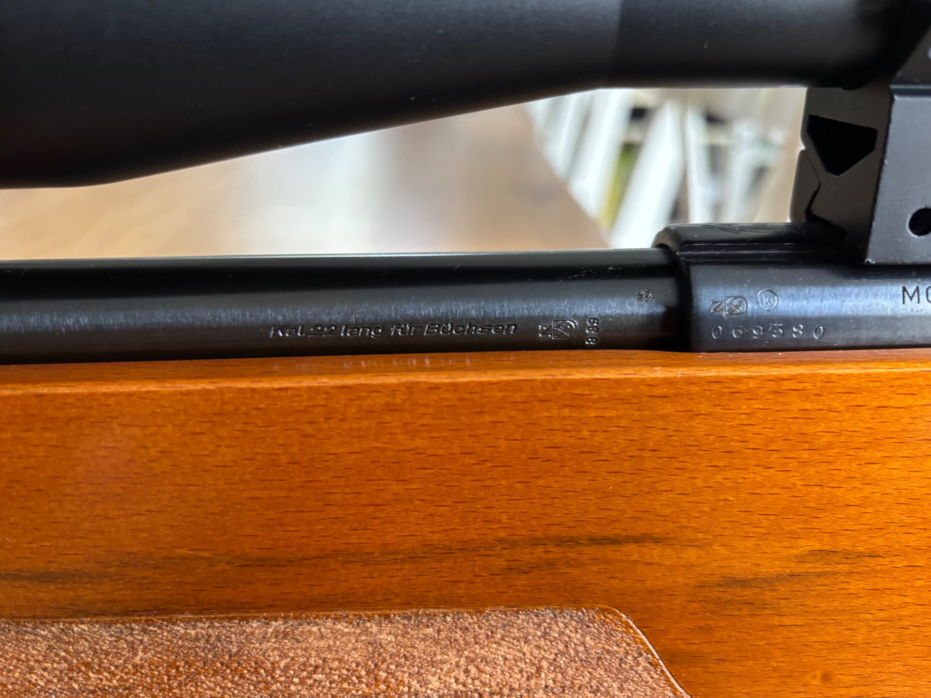 Suhl M150 Standard Match – Präzisions-Paket mit Hawke Sidewinder ZF, Auflagekeil & Laufgewicht .22lr – Bild 4