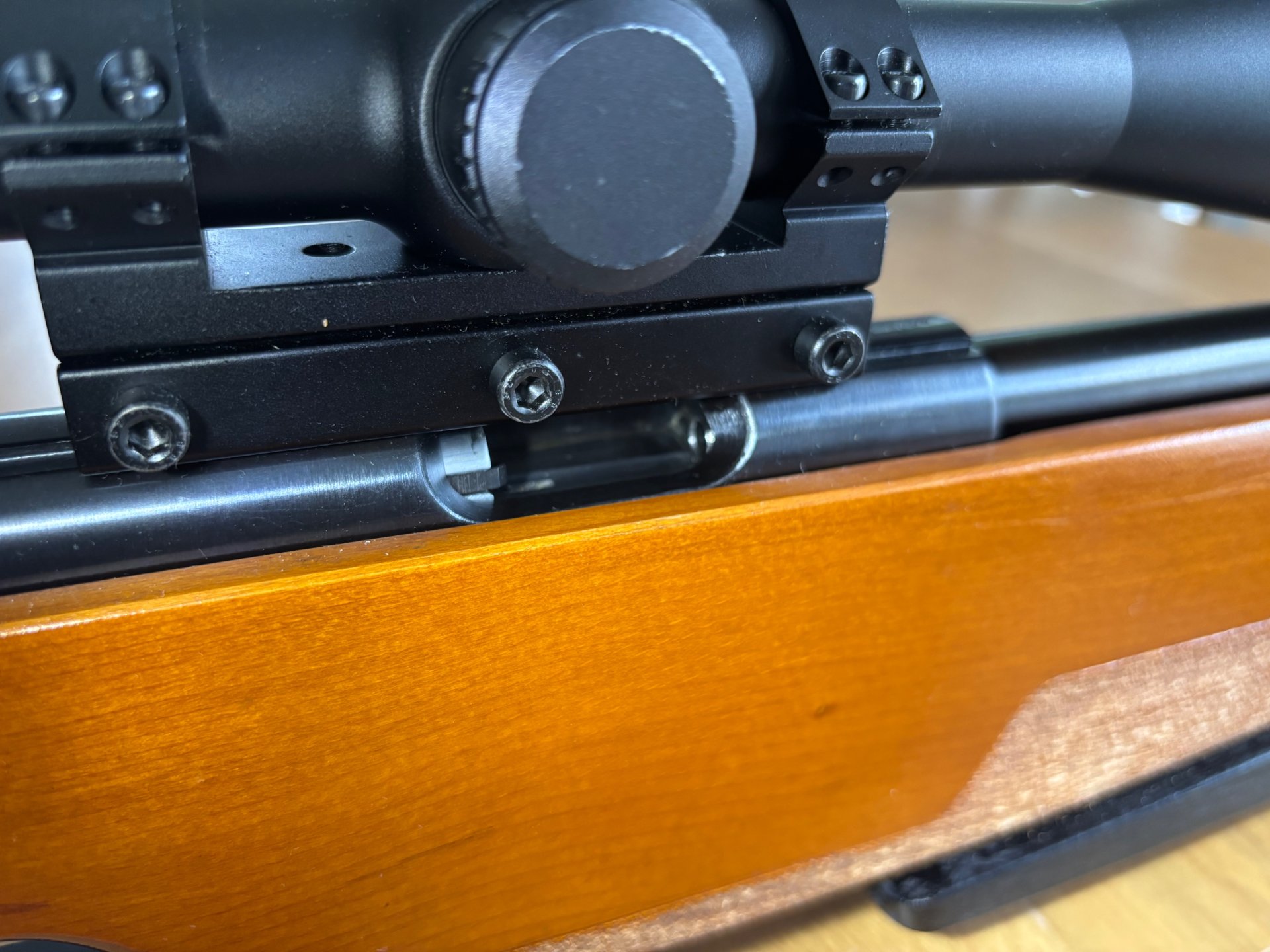 Suhl M150 Standard Match – Präzisions-Paket mit Hawke Sidewinder ZF, Auflagekeil & Laufgewicht .22lr – Bild 5