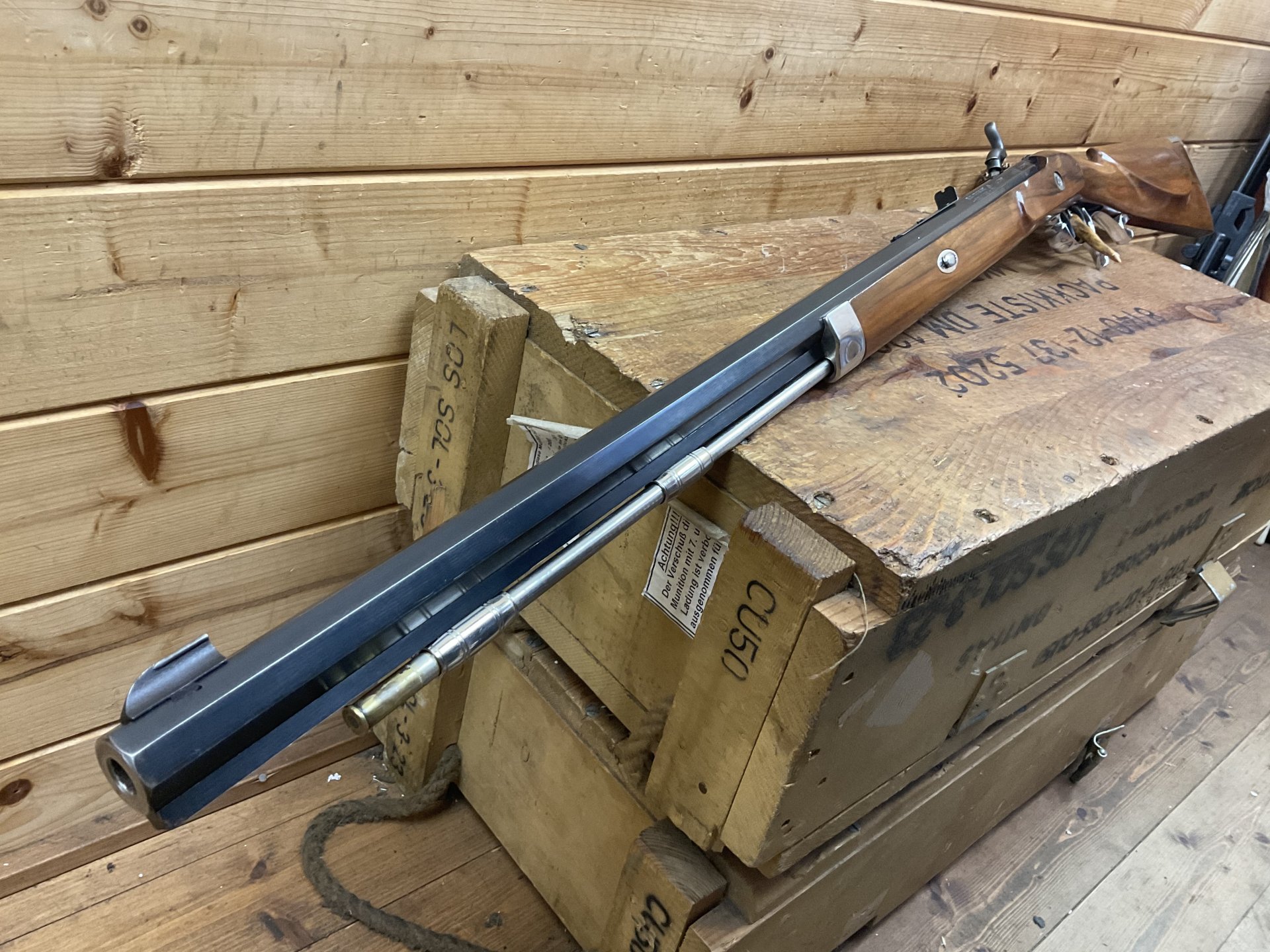 Vorderlader Perkusion MAVI Hawken Rifle, Cal.45, schwehrer Lauf! metall Putzstock! super Zustand! – Bild 3