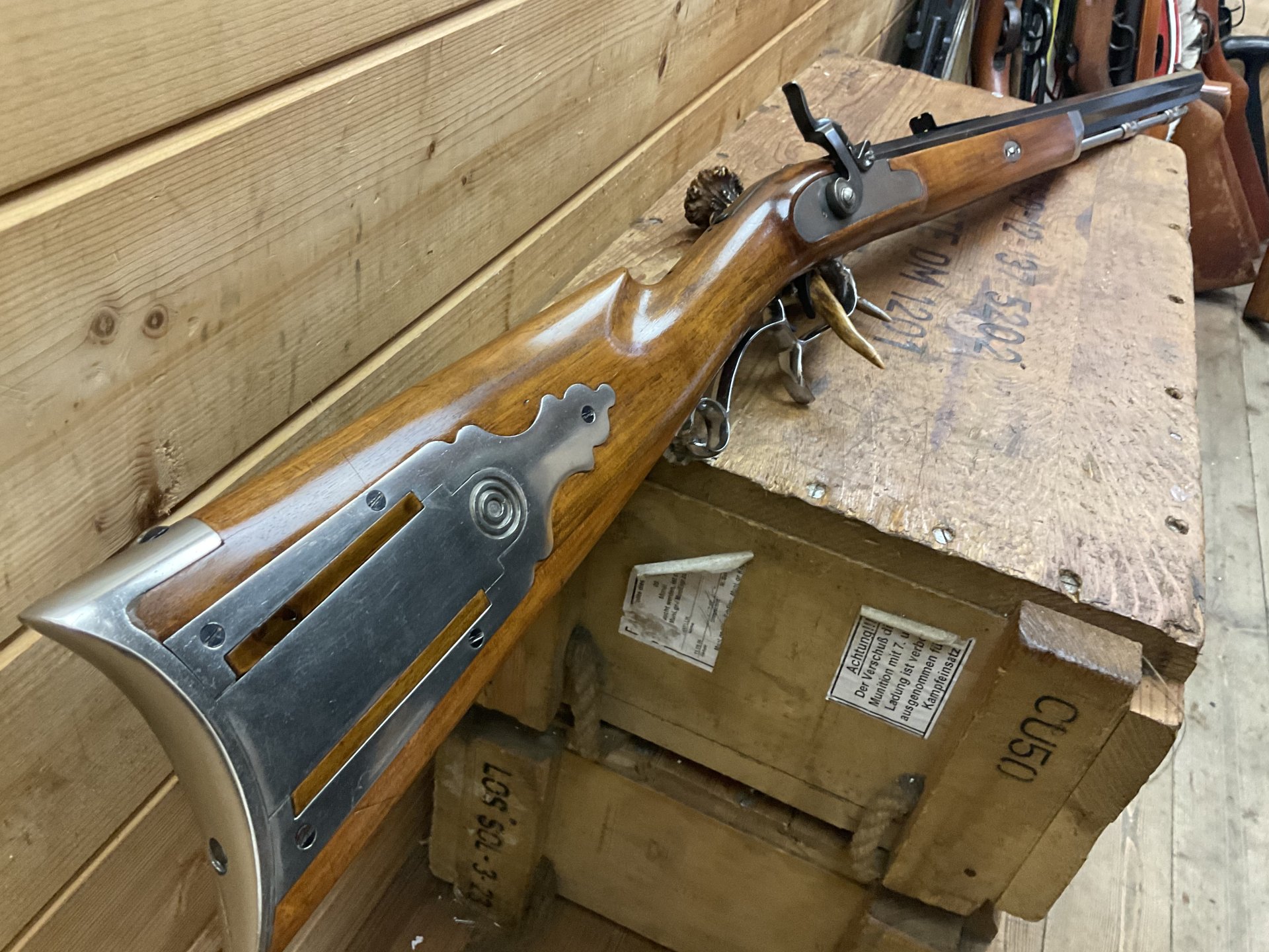 Vorderlader Perkusion MAVI Hawken Rifle, Cal.45, schwehrer Lauf! metall Putzstock! super Zustand! – Bild 6