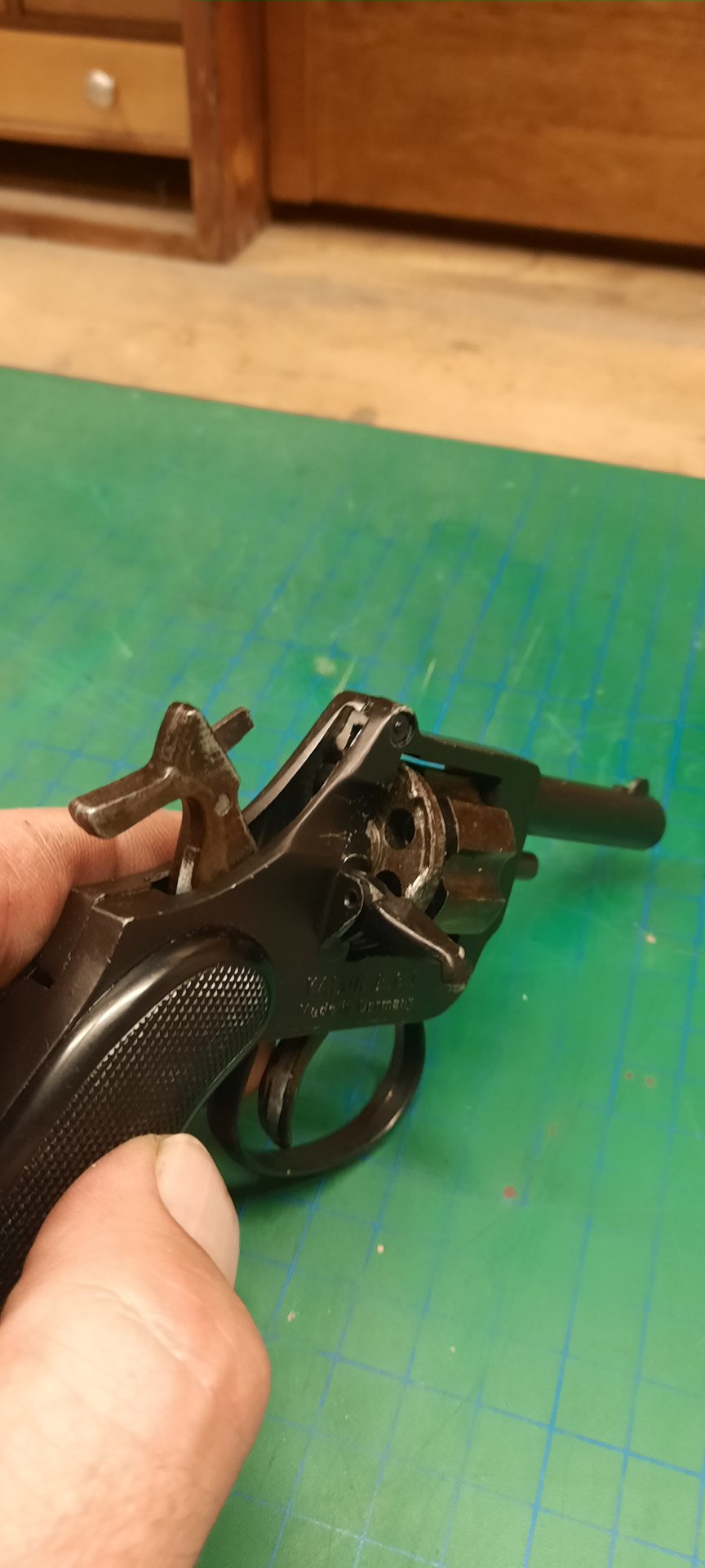 Valor B.G.I mini Revolver 6mm – Bild 2