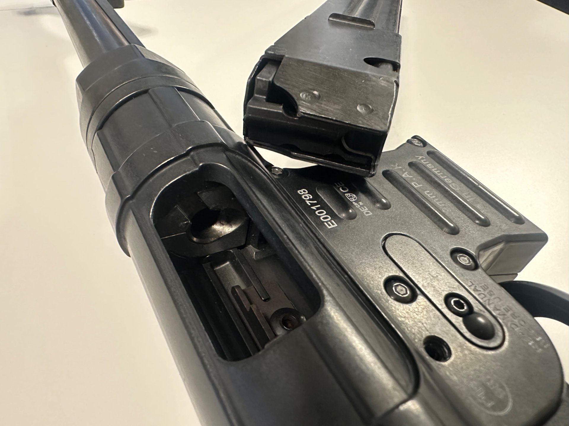 MP40 Schreckschuss Maschinenpistole 9mm P.A.K. Knall GSG – Bild 7