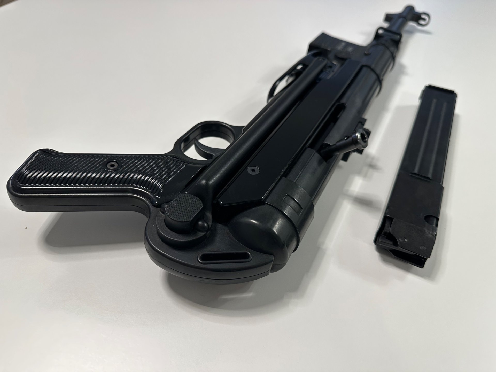 MP40 Schreckschuss Maschinenpistole 9mm P.A.K. Knall GSG – Bild 5