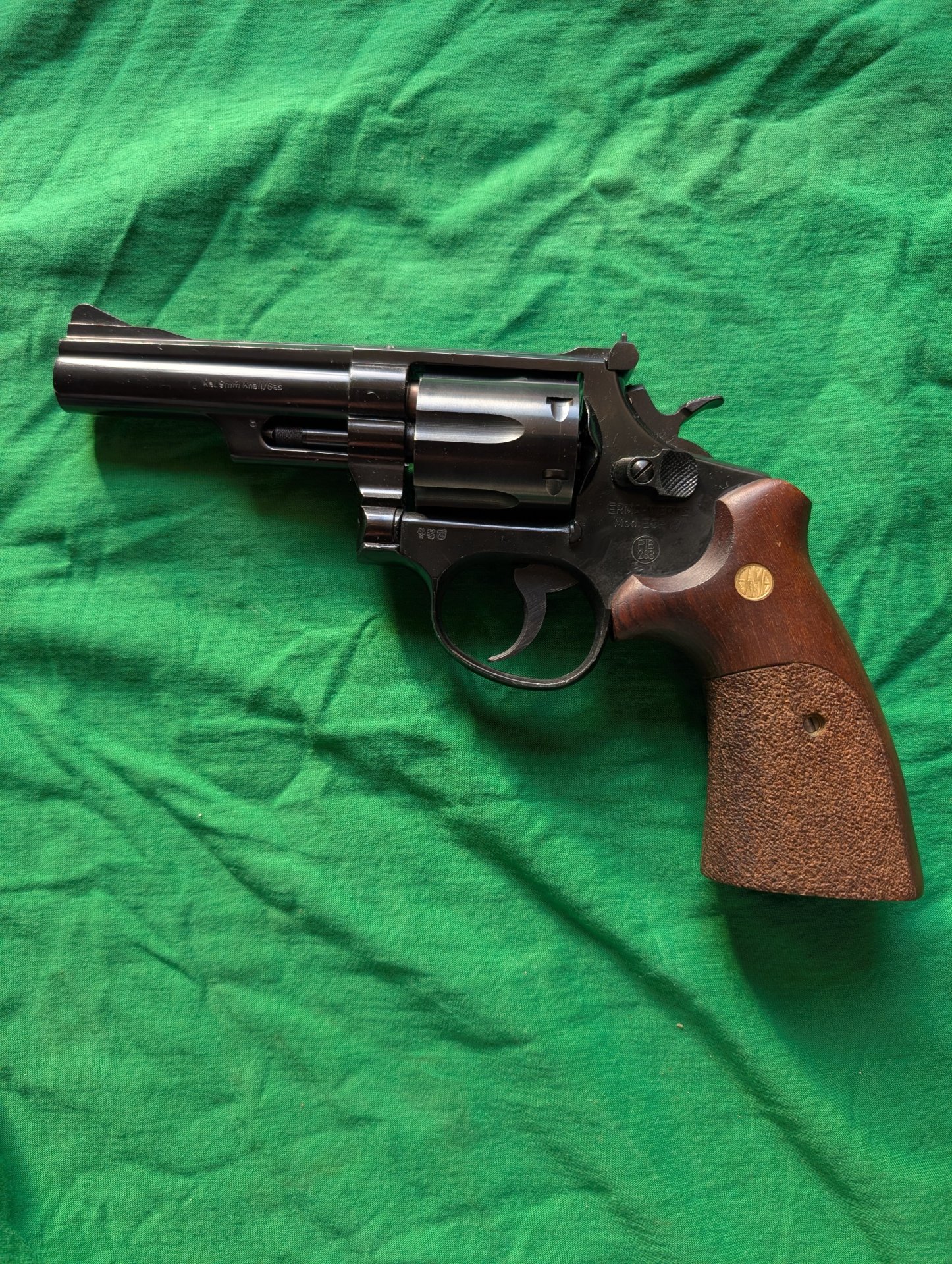 Sammlerstück Gasrevolver ERMA EGR 77 Kal.9mm Schreckschuss PTB 233 – Bild 2