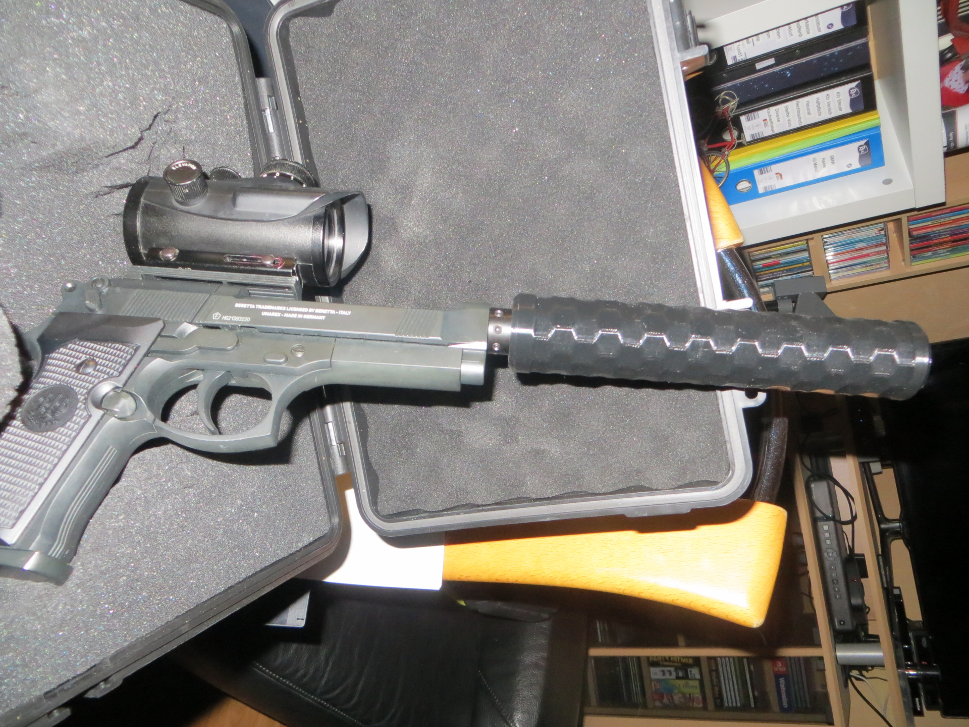BERETTA 92FSmit REDDOT und KOMPENSATOR – Bild 5