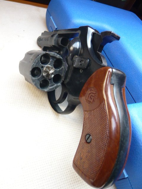 Alter Revolver Röhm RG 79 cal. 9 mmK – Bild 4