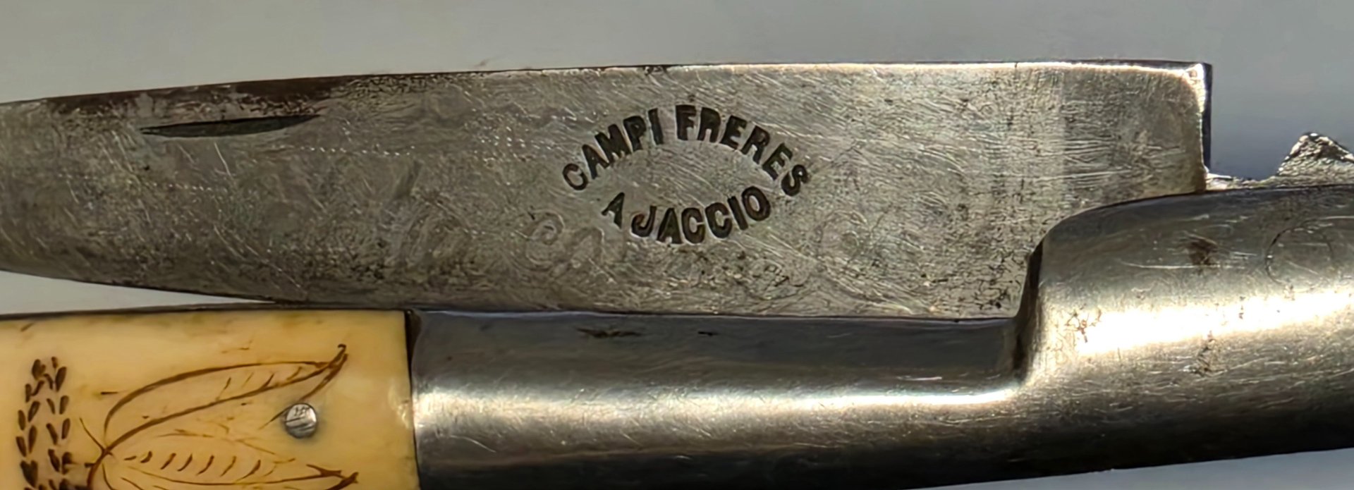 Antikes korsisches Vendetta-Messer – Campi Frères Ajaccio – 19. Jh. (ca. 27cm) – Bild 2