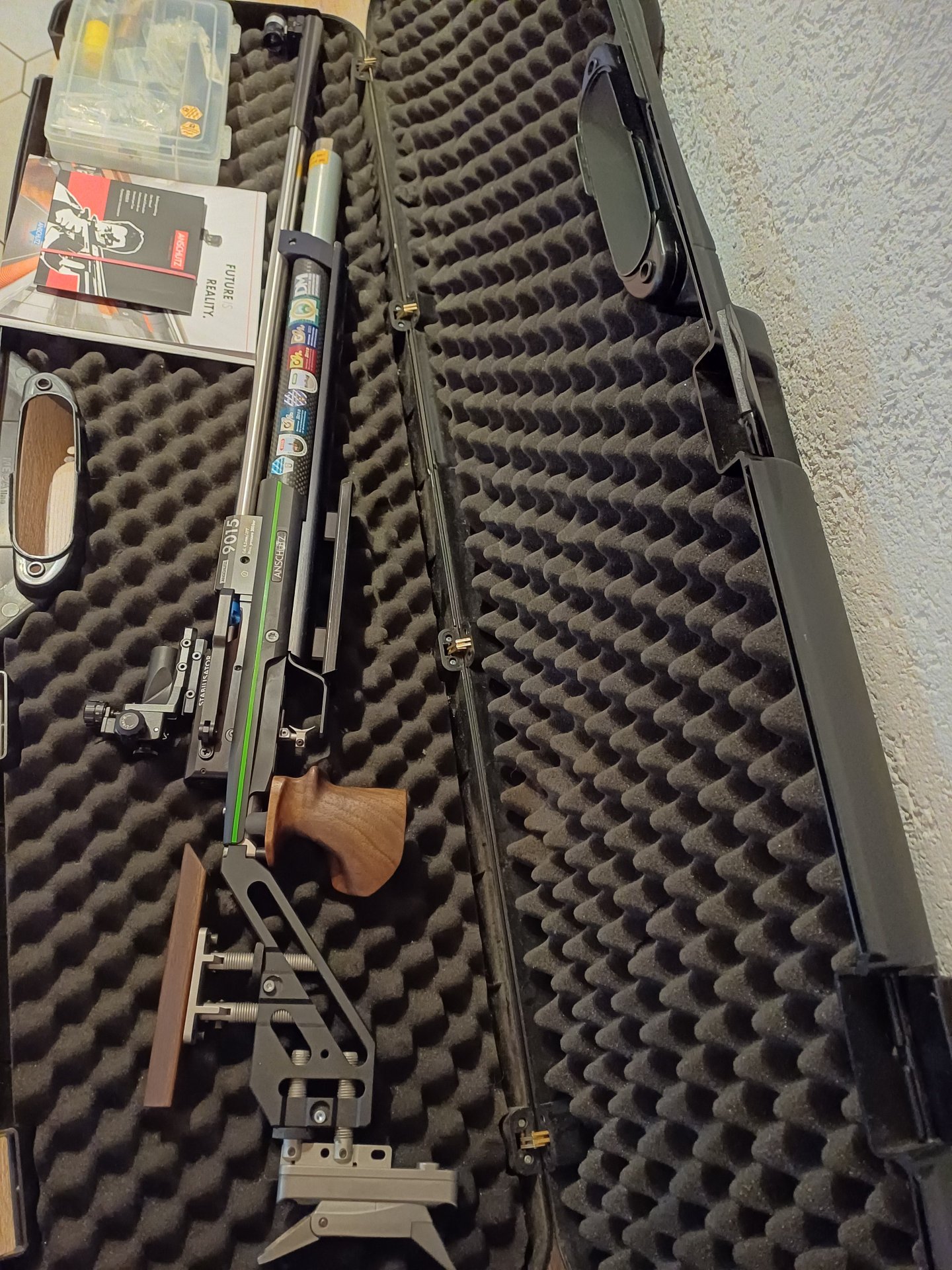Anschütz 9015 One Basic (Bundesliga Luftgewehr) – Bild 1