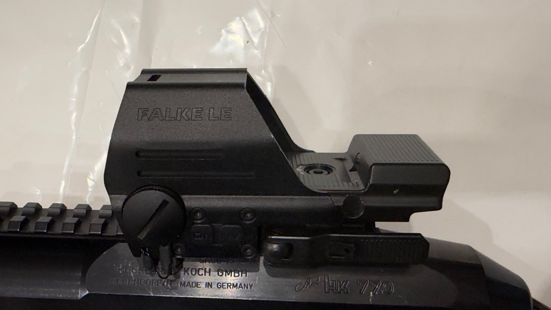 Heckler & Koch 770, Kal. .308 mit Falke LE Red Point Dot – Bild 5