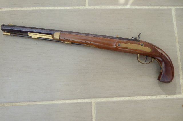 Vorderladerpistole Pedersoli Cal.44 - Überlänge Bounty Hunter ? – Bild 2