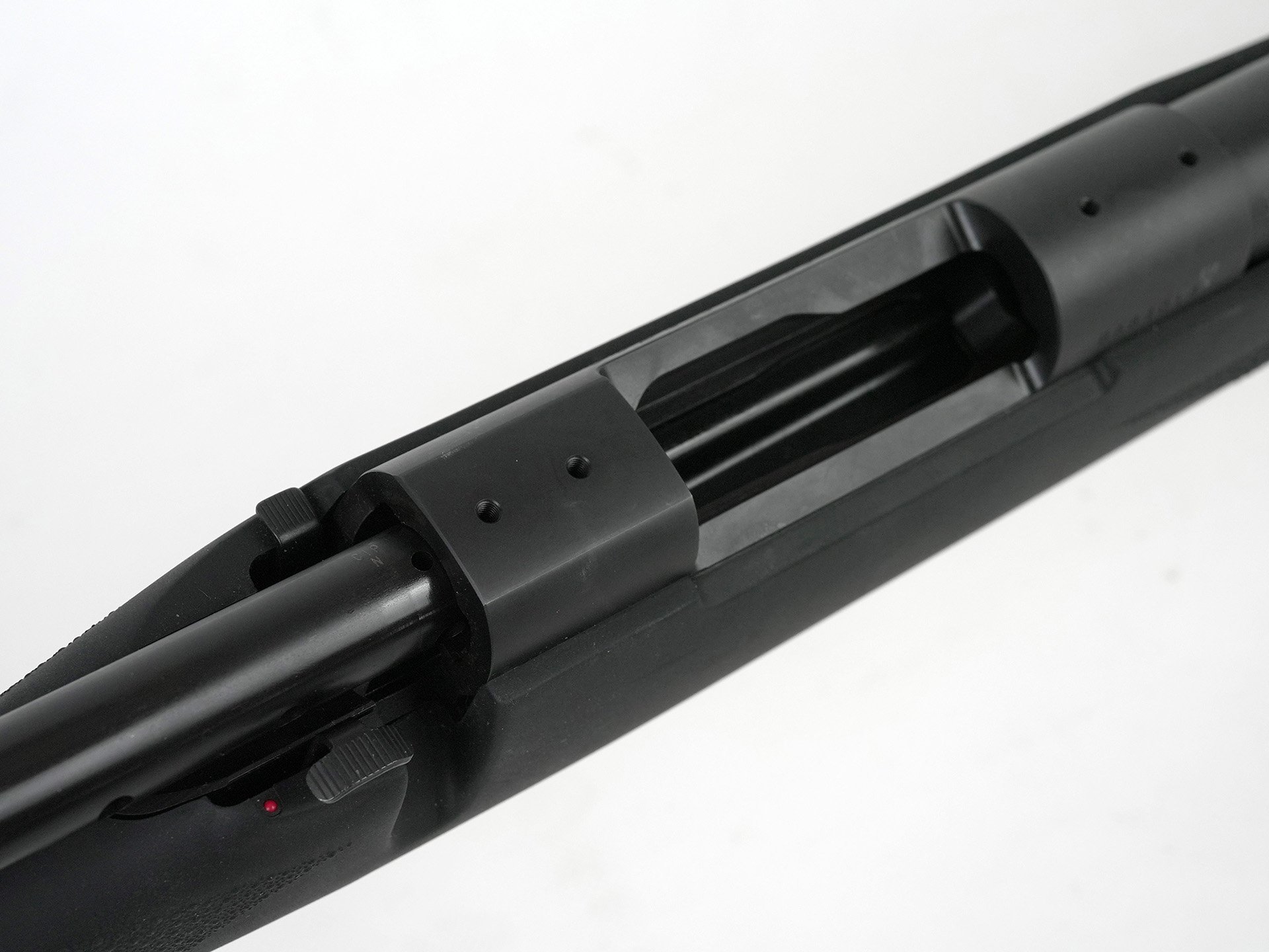 HOWA 1500 Sporter .22-250 Rem. – 22" Lauf, Hogue-Schaft, 5-Schuss-Magazin – Bild 4