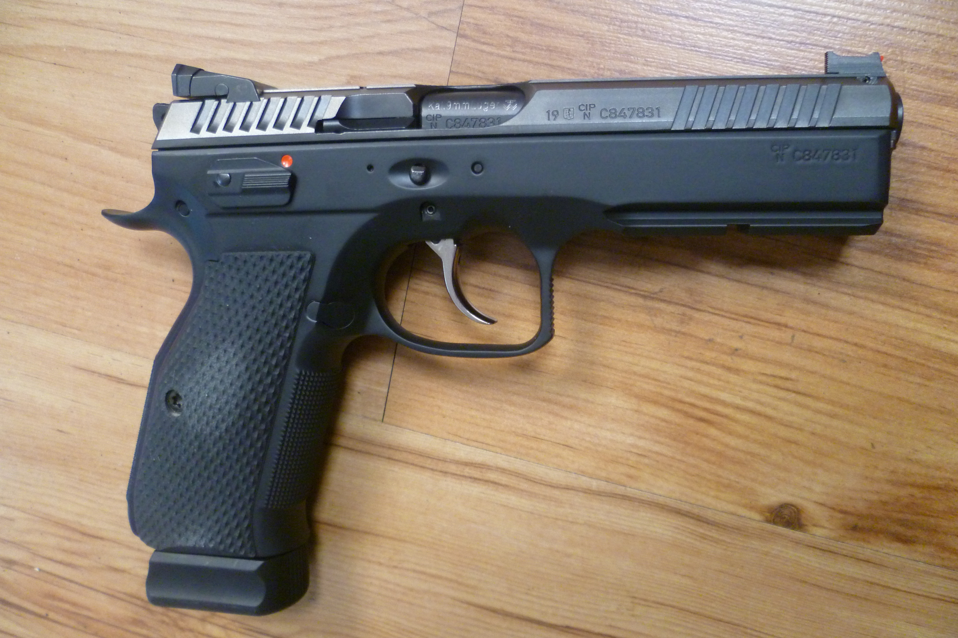 Pistole CZ Shadow 2 9mm Luger – Bild 2