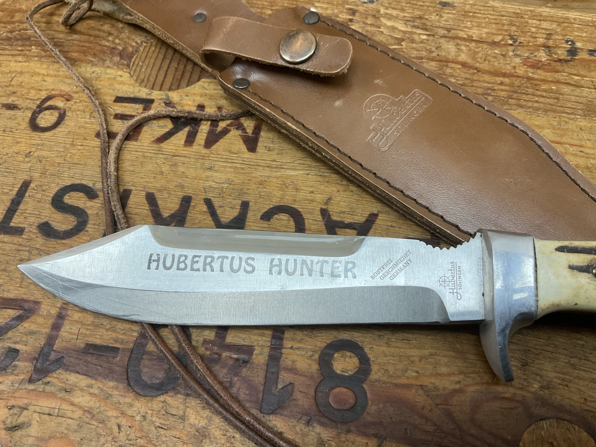 HUBERTUS HUNTER Hirschhorn original Solingen mit LederScheide und Parforce Messer !!! – Bild 3
