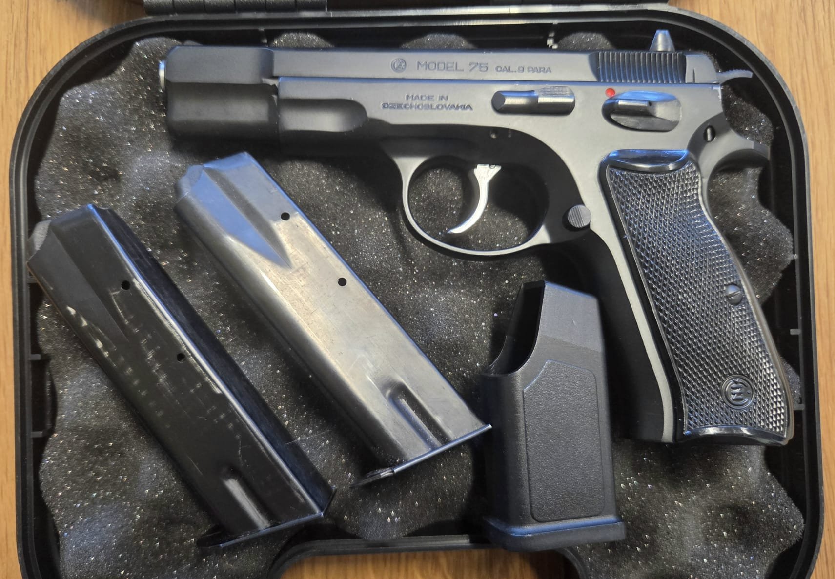 CZ 75 - 9mm - Set - Herstellungsjahr 1991 – Bild 1