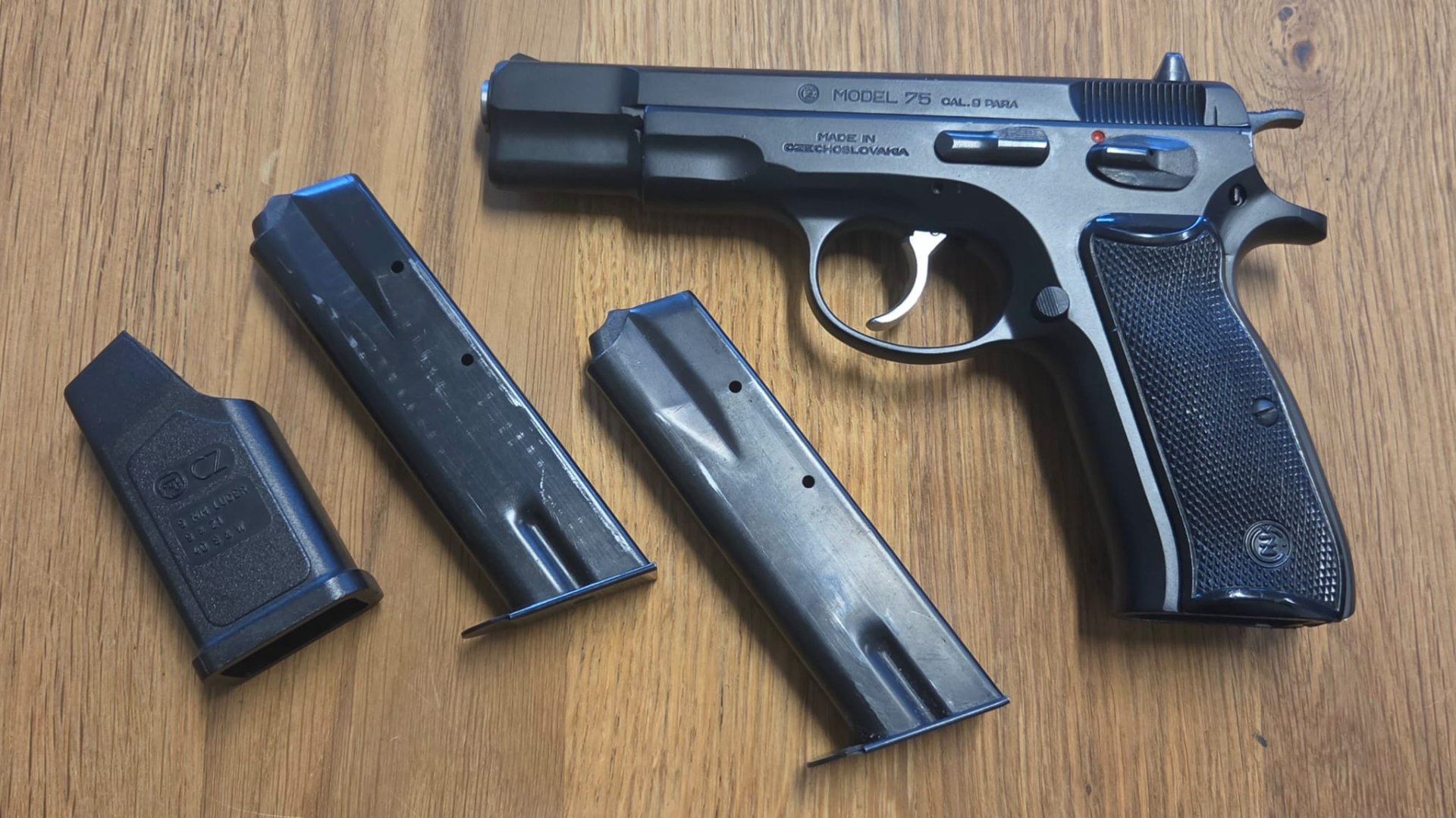 CZ 75 - 9mm - Set - Herstellungsjahr 1991 – Bild 3