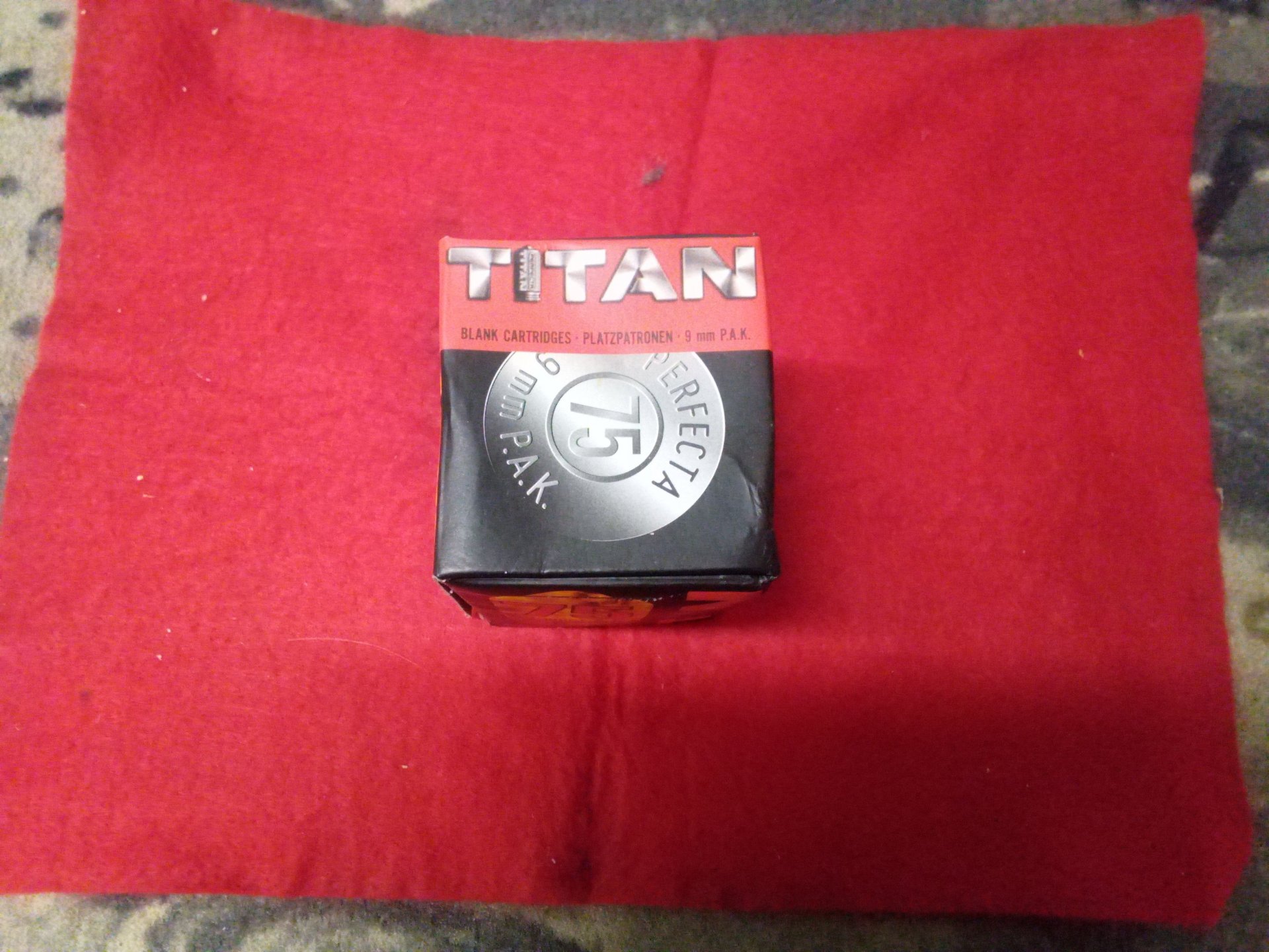 Titan 75Knallpatronen .Kaliber 9mm pak.eine Schachtel mit 75stück. – Bild 1