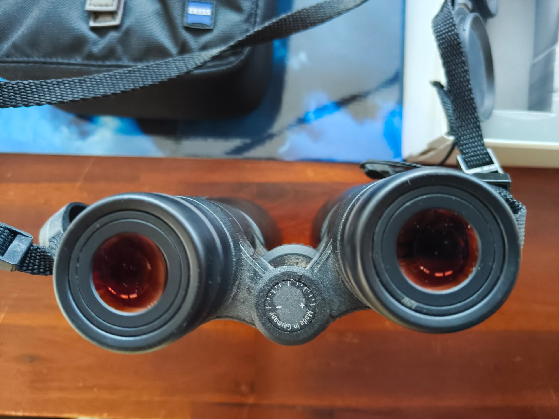 Zeiss Victory HT 10x54 Fernglas – Bild 3