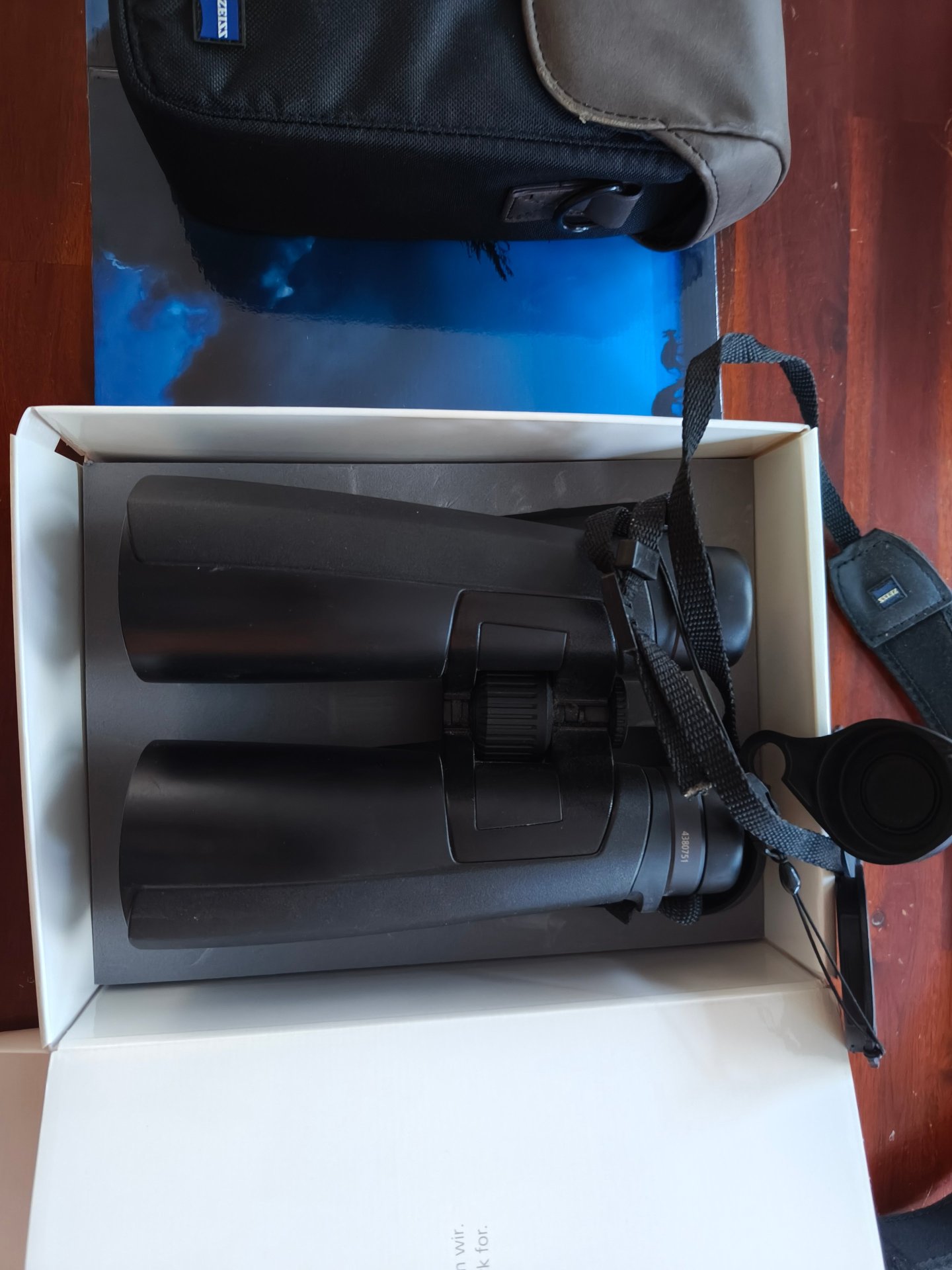 Zeiss Victory HT 10x54 Fernglas – Bild 4