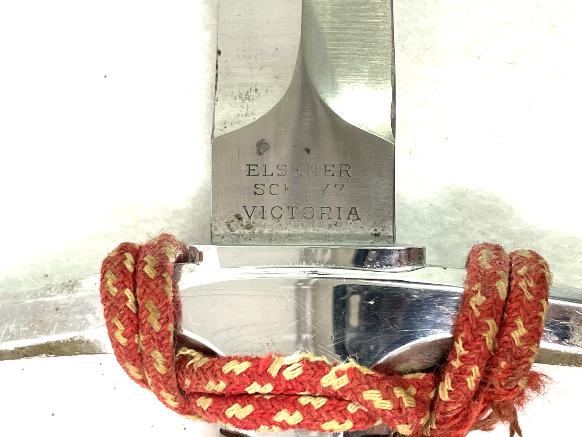 Schweizer Offiziers Dolch M/43 - M43, Elsener Schwyz Victoria, Portepee – Bild 3