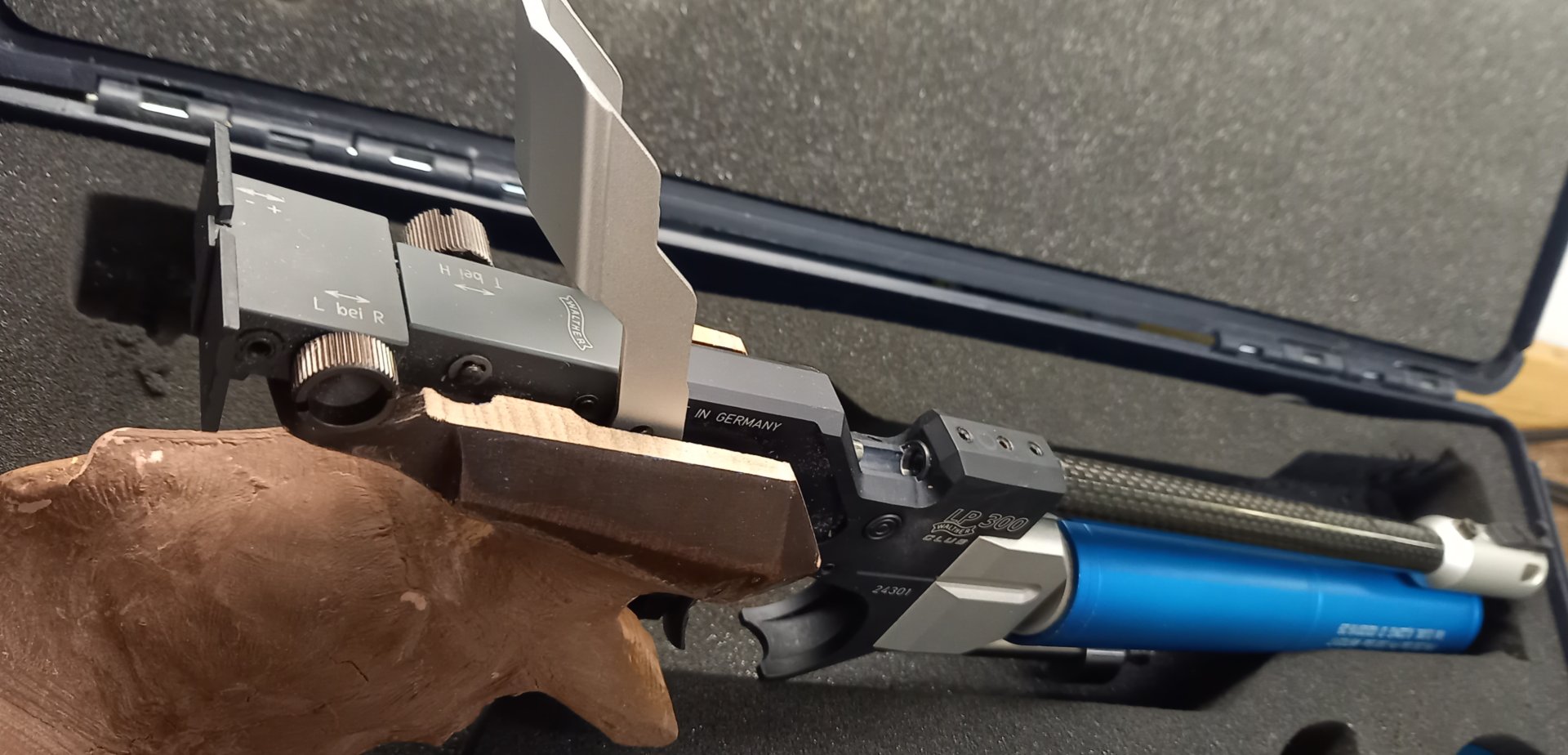 Walther LP300 mit M-Griff rechts – Bild 4