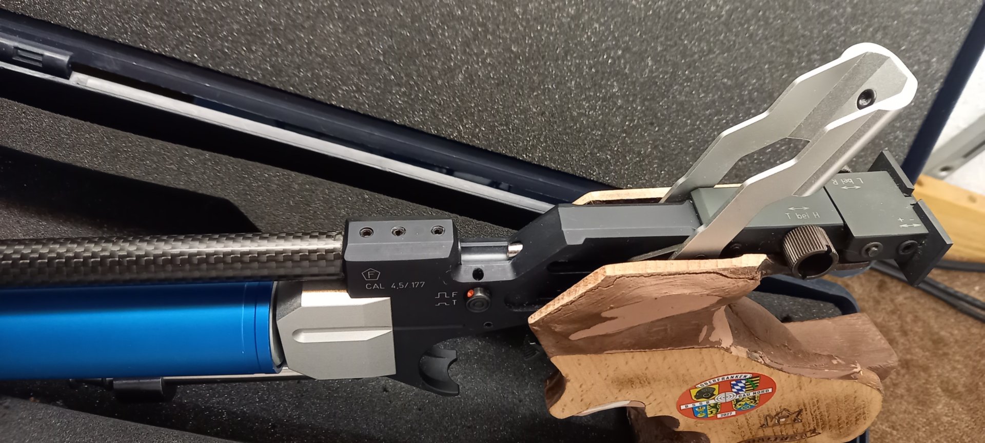 Walther LP300 mit M-Griff rechts – Bild 3
